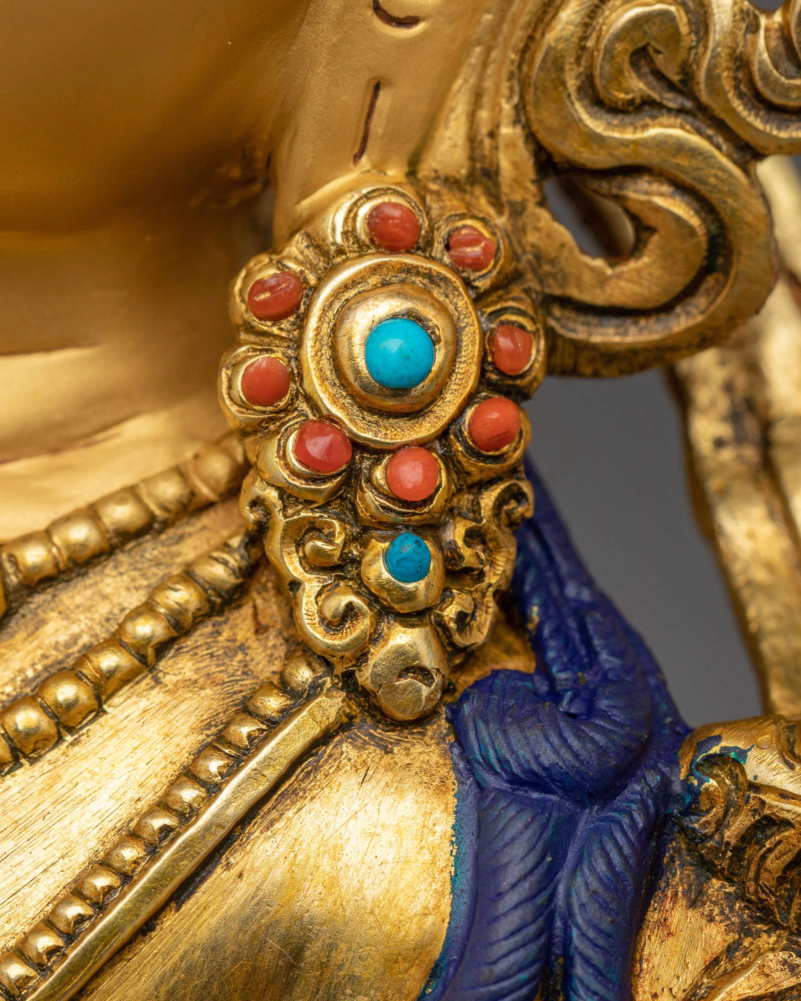 Golden Statue of Manjushri | Supreme Wisdom Bodhisattva