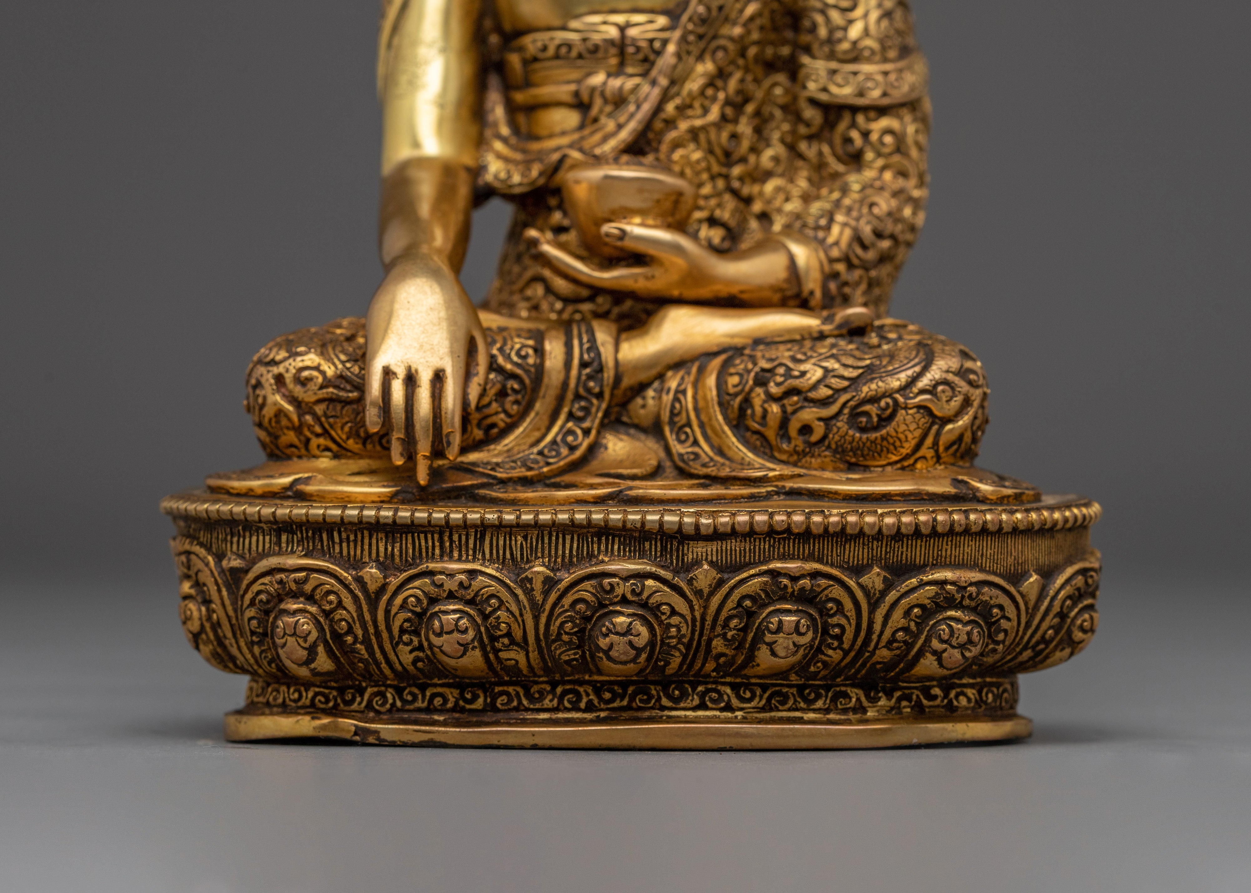Shakyamuni Buddha 24k Gold Gilded and Copper Statue | Spiritual Clarity and Mindful Altar