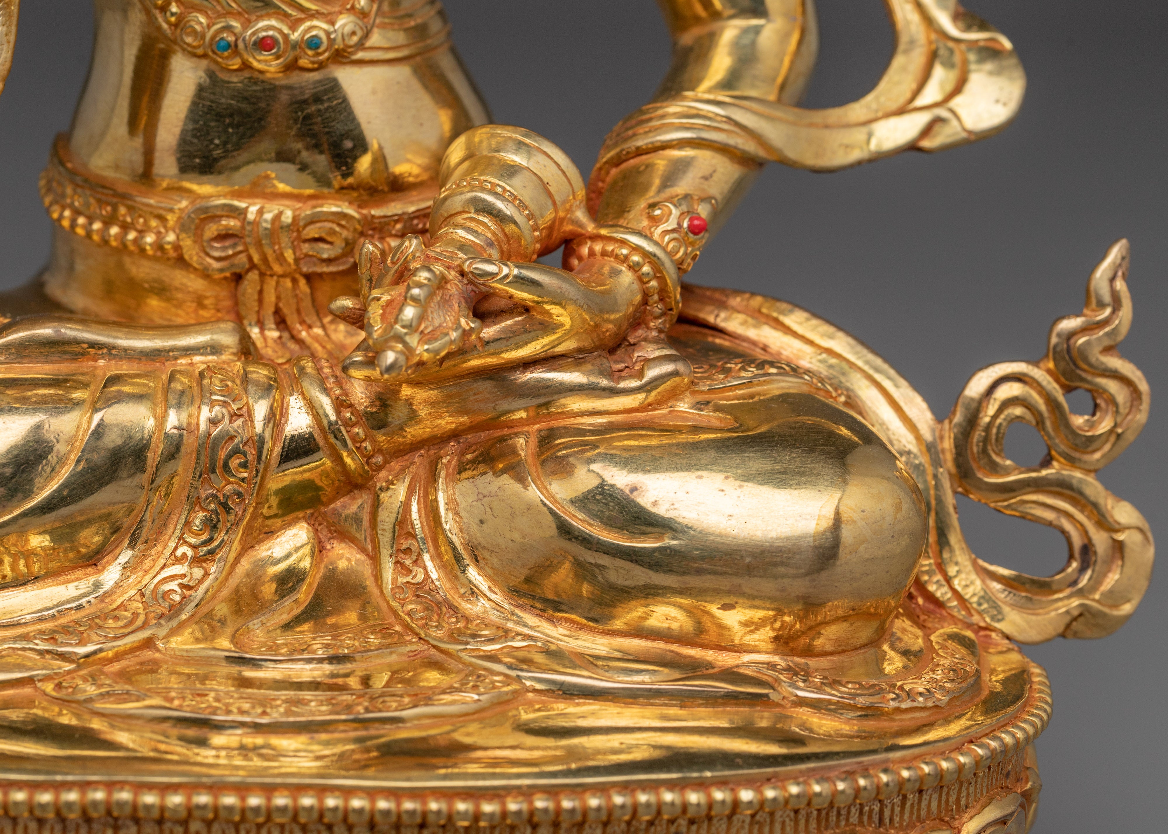 Golden statue of Vajrasattva | Dorje Sempa - Embodiment of Purification