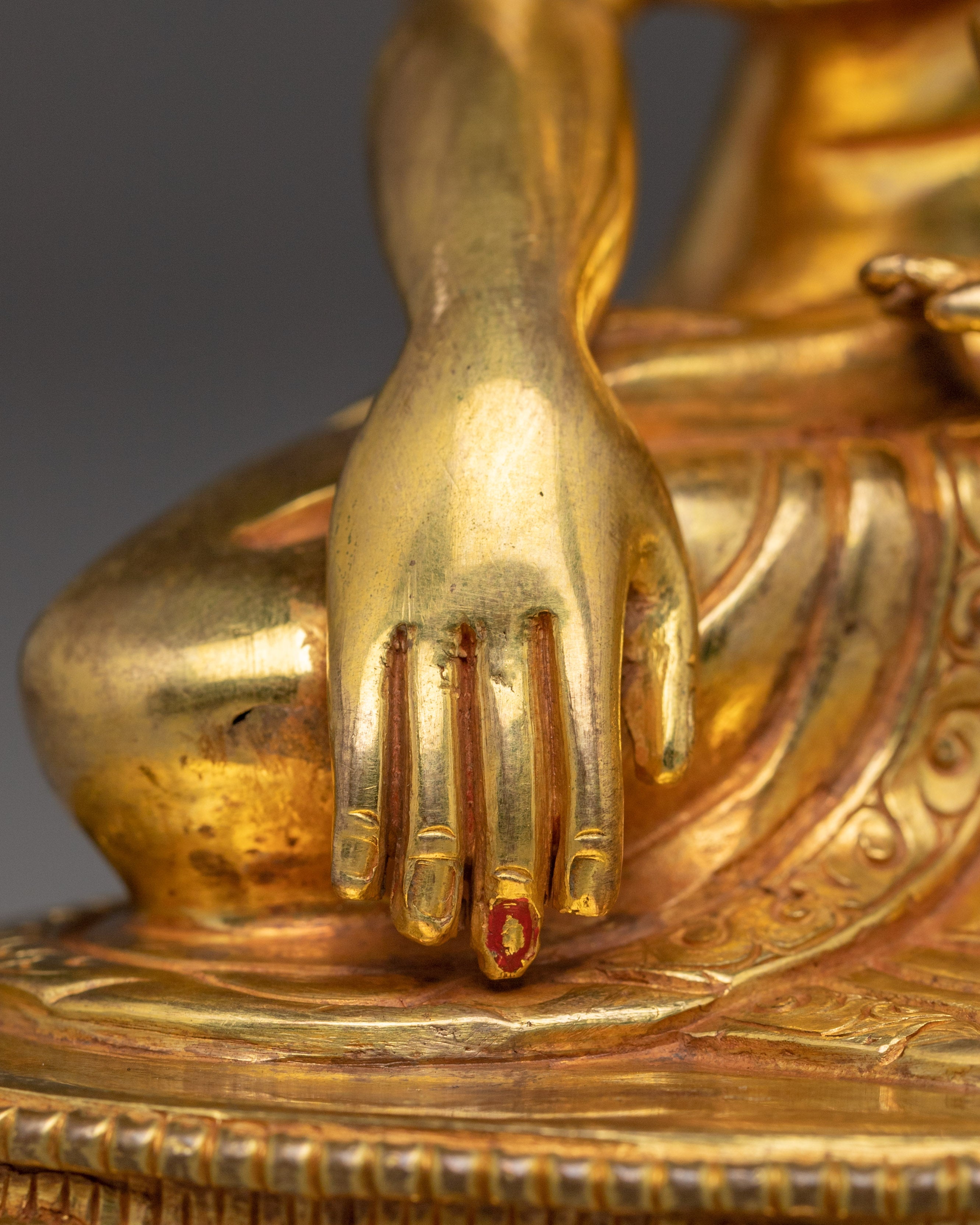 Peaceful Statue of Shakyamuni Buddha | Buddhist Spiritual Decor