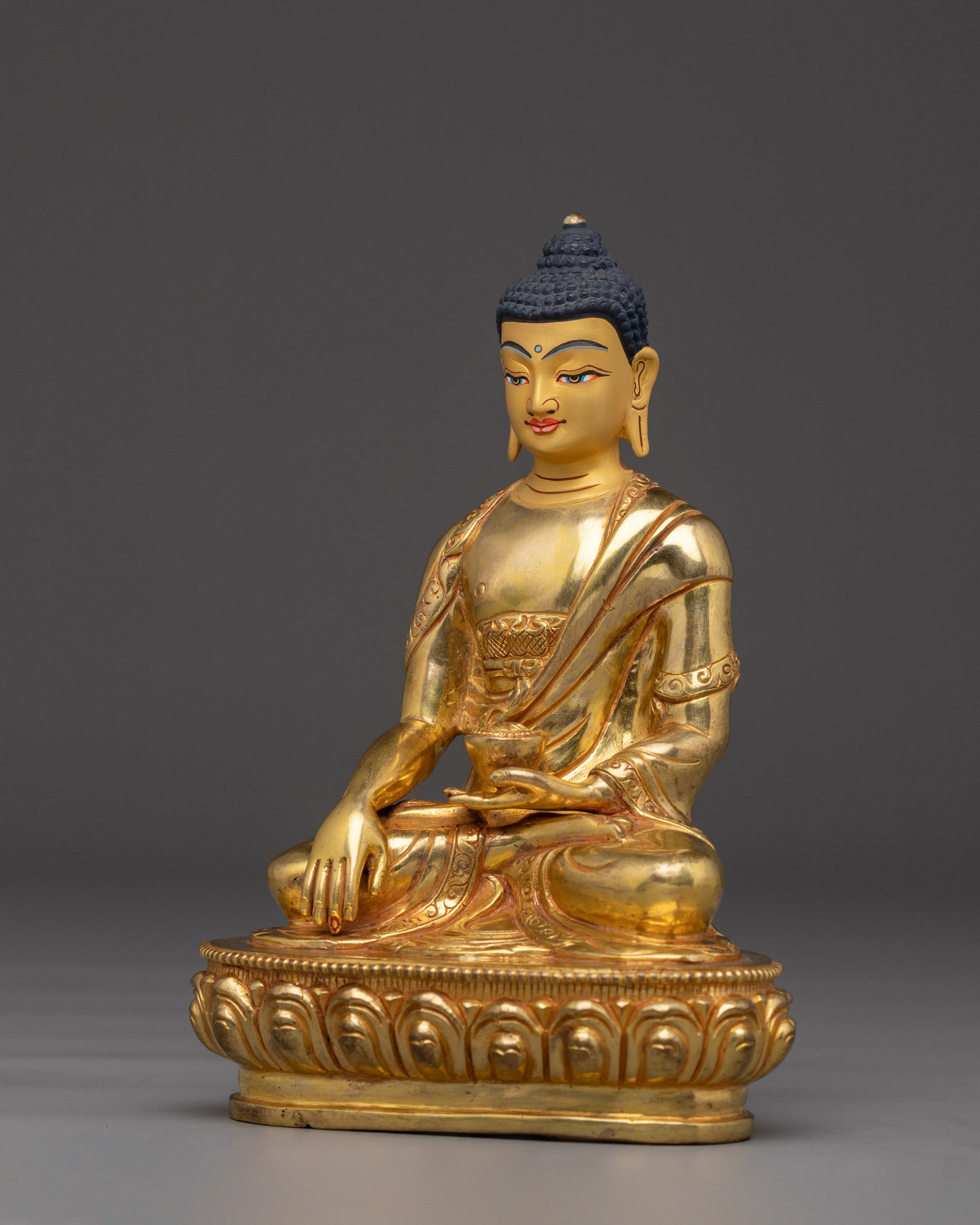 Peaceful Statue of Shakyamuni Buddha | Buddhist Spiritual Decor