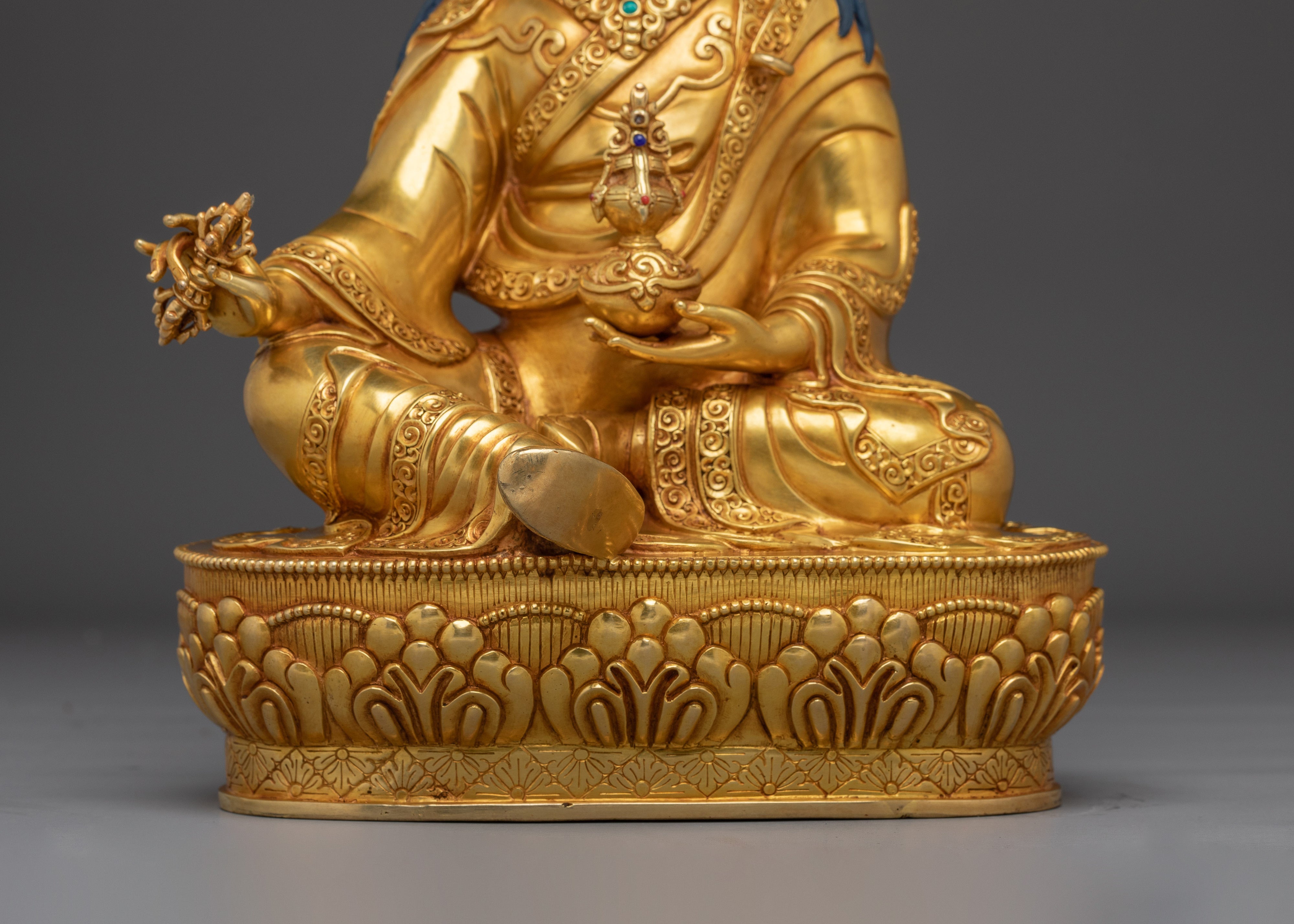 Enlightened Teacher Guru Rinpoche Statue | Founder of Tibetan Buddhism