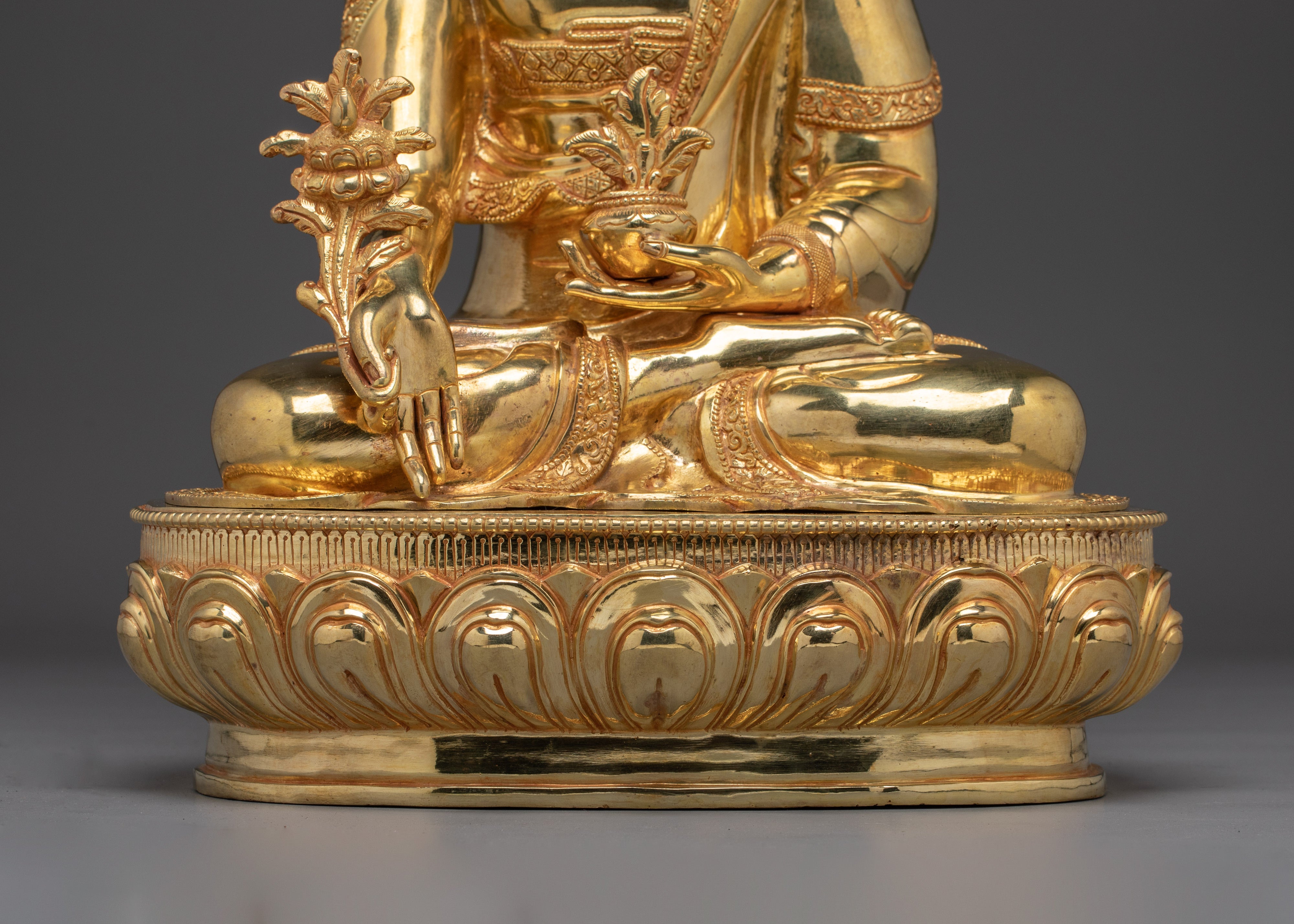 Healing Statue of Medicine Buddha | Himalayan Bhaisajyaguru Artwork