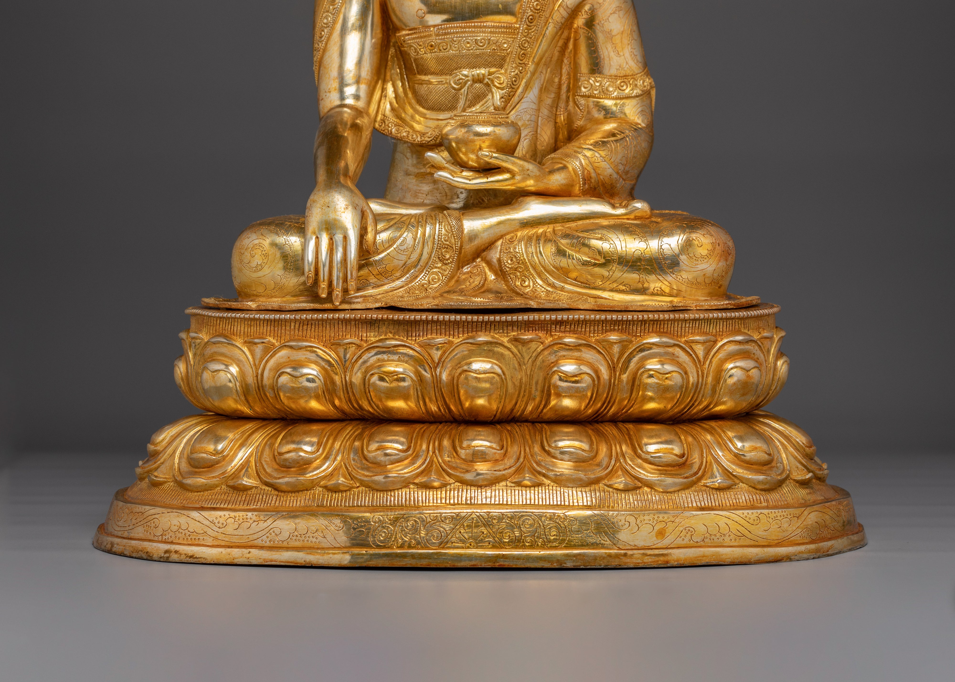 Tibetan Gautama Buddha Sculpture | Enlightenment Symbol