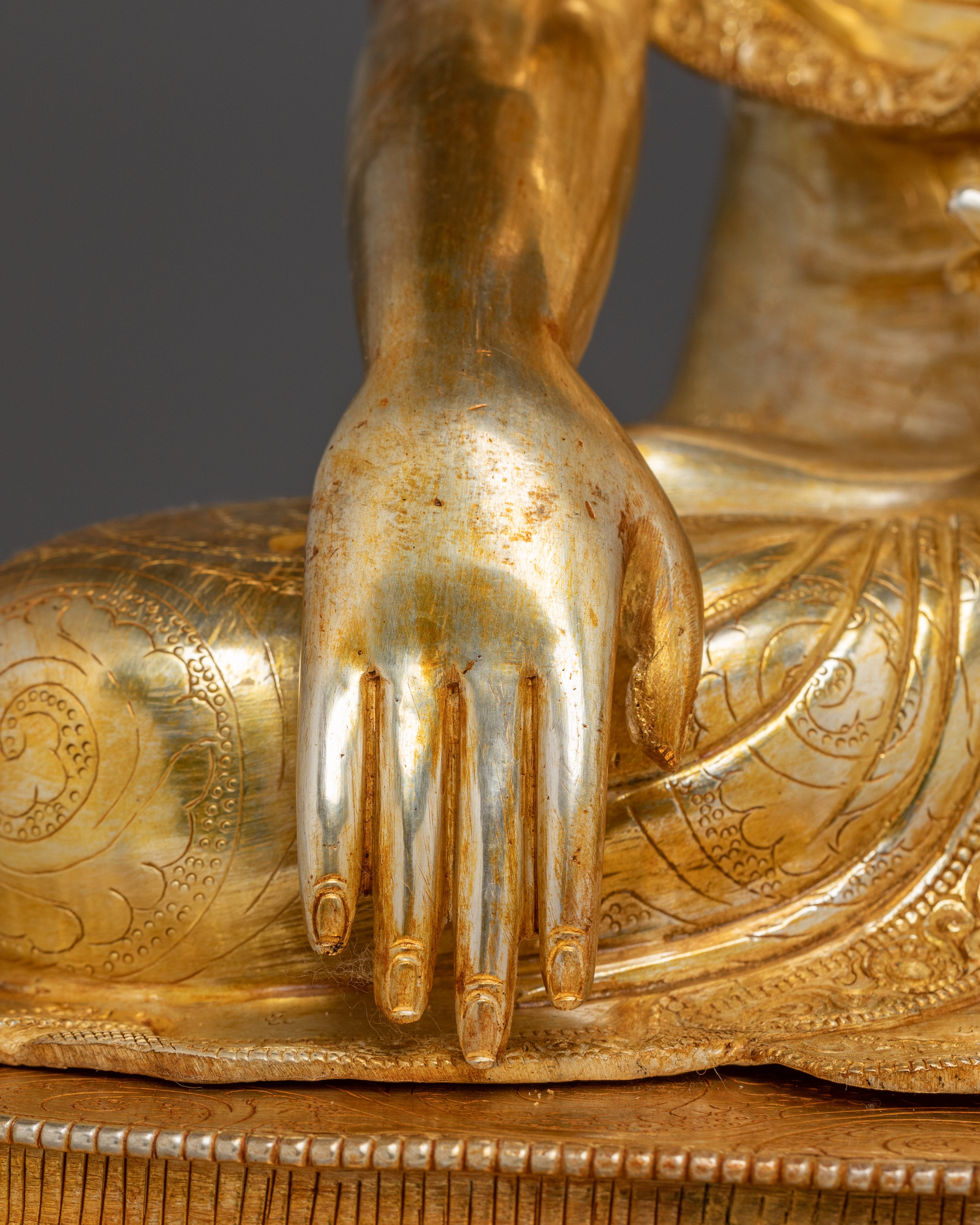 Tibetan Gautama Buddha Sculpture | Enlightenment Symbol