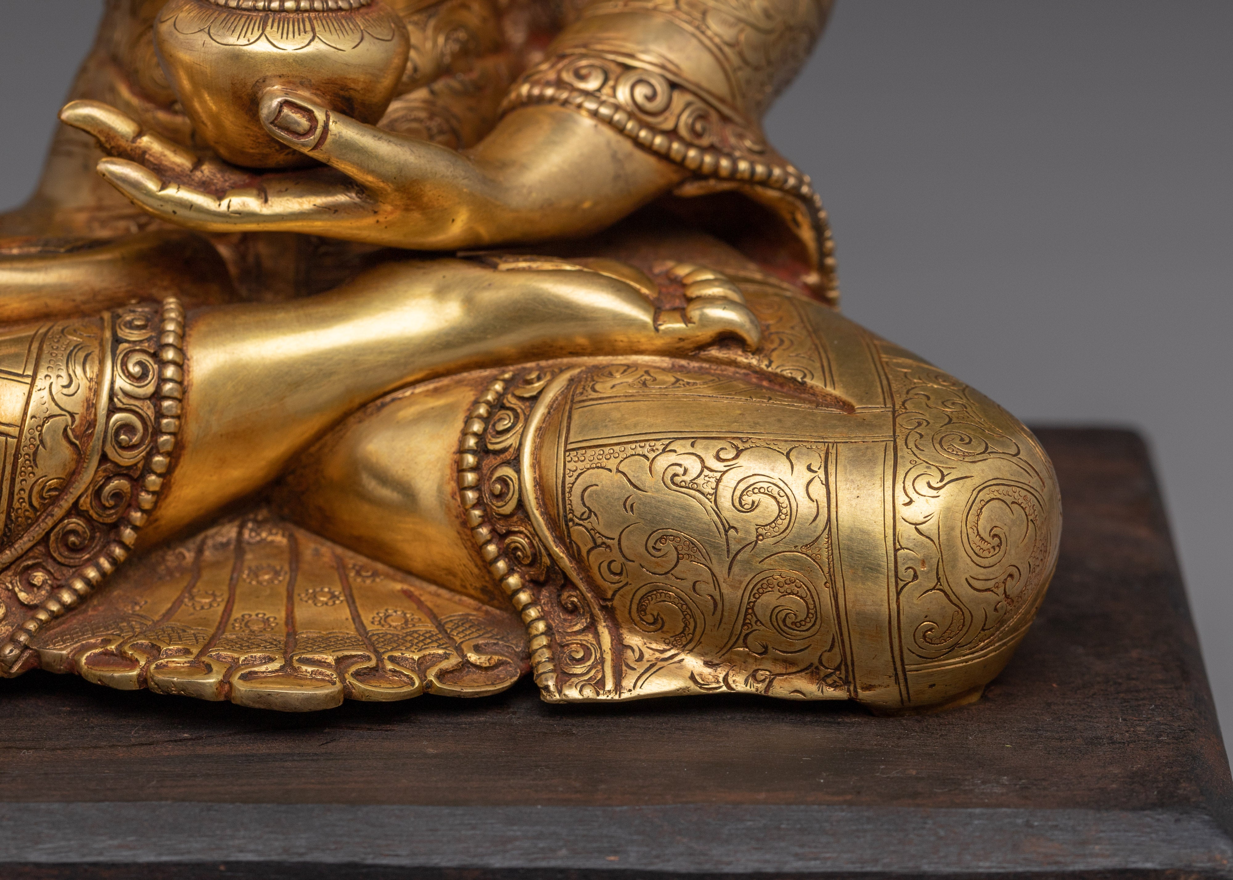 Peaceful Buddha Figurine of Shakyamuni | Historical Buddha