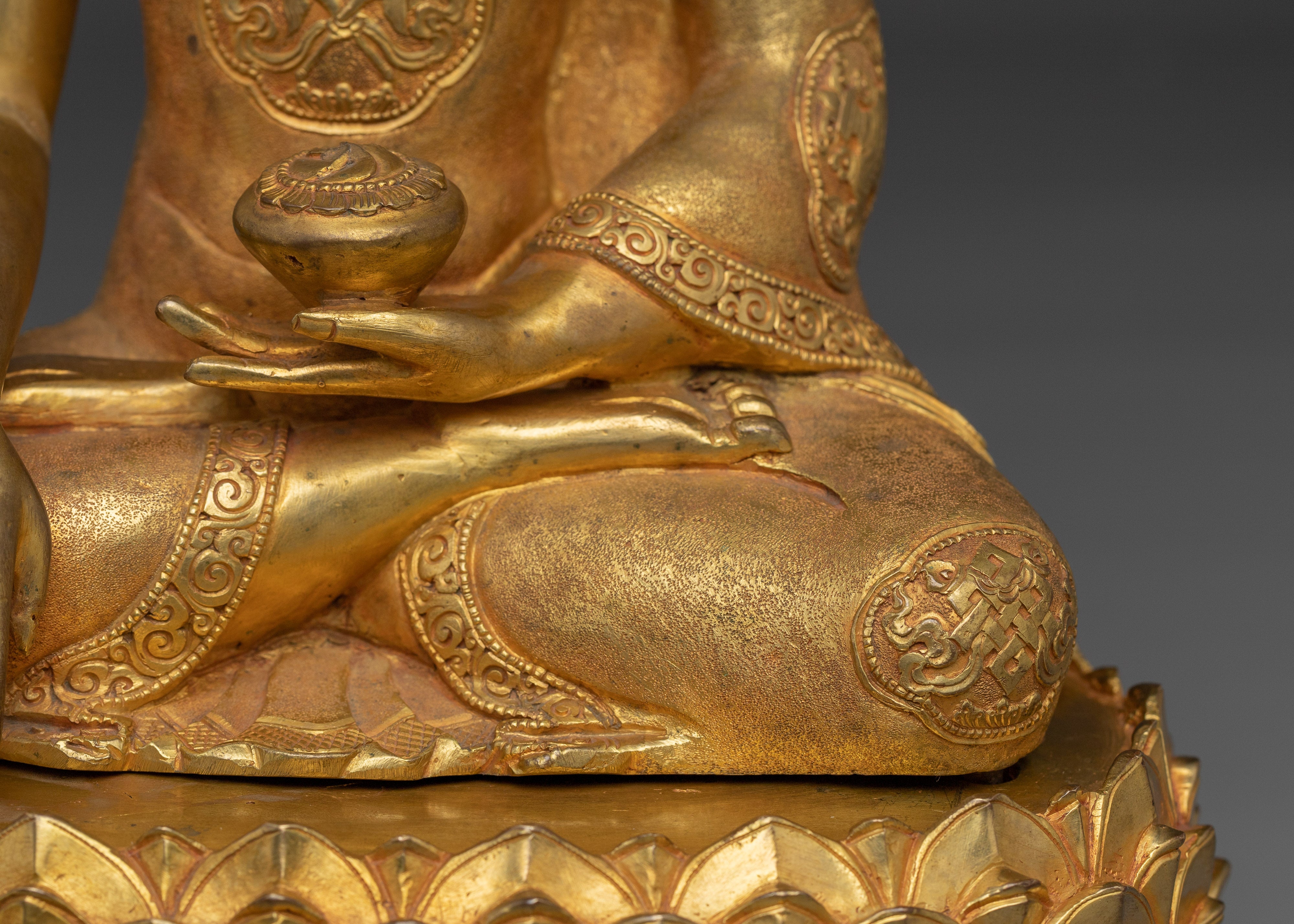 Statue of Crown Shakyamuni Buddha | Historical Buddha