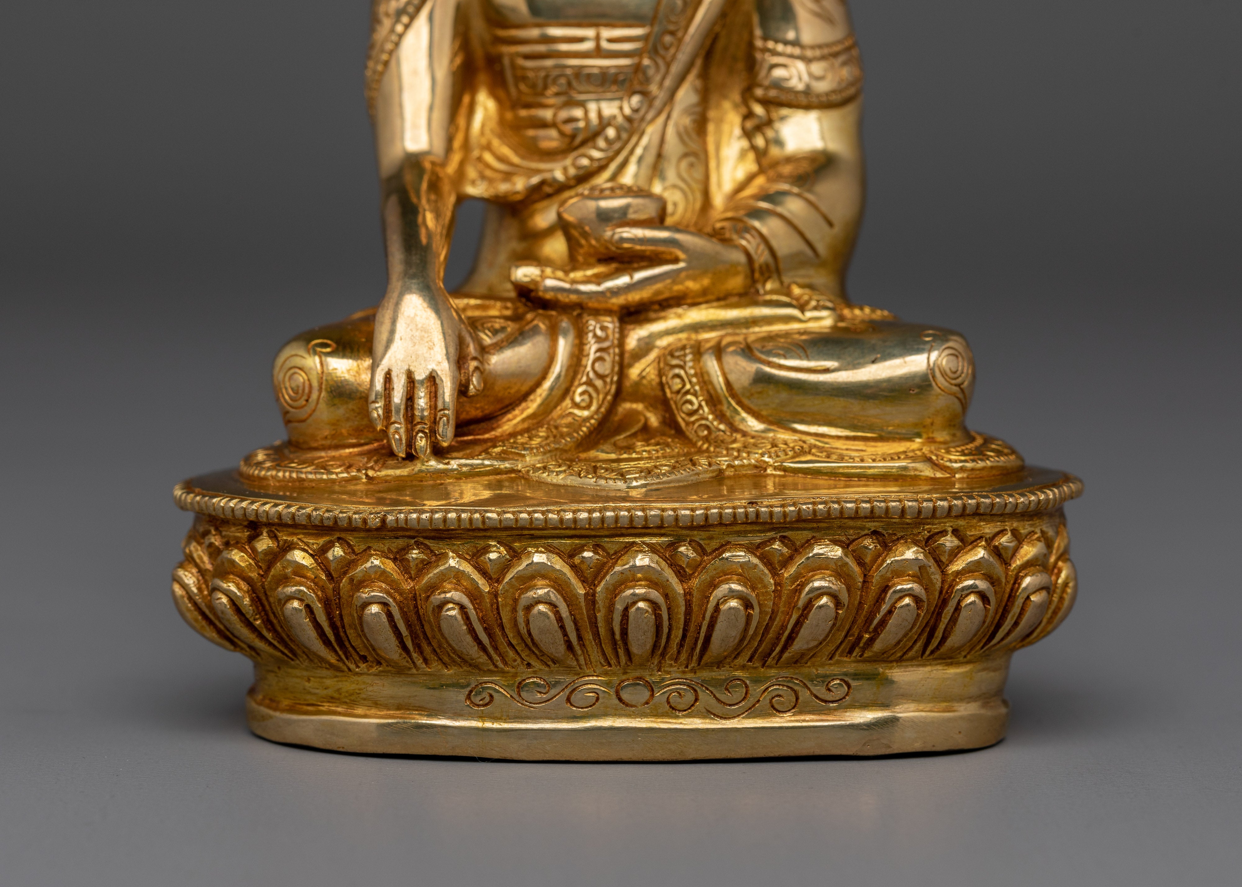 Meditation Icon Shakyamuni Buddha | Nepalese Craftsmanship