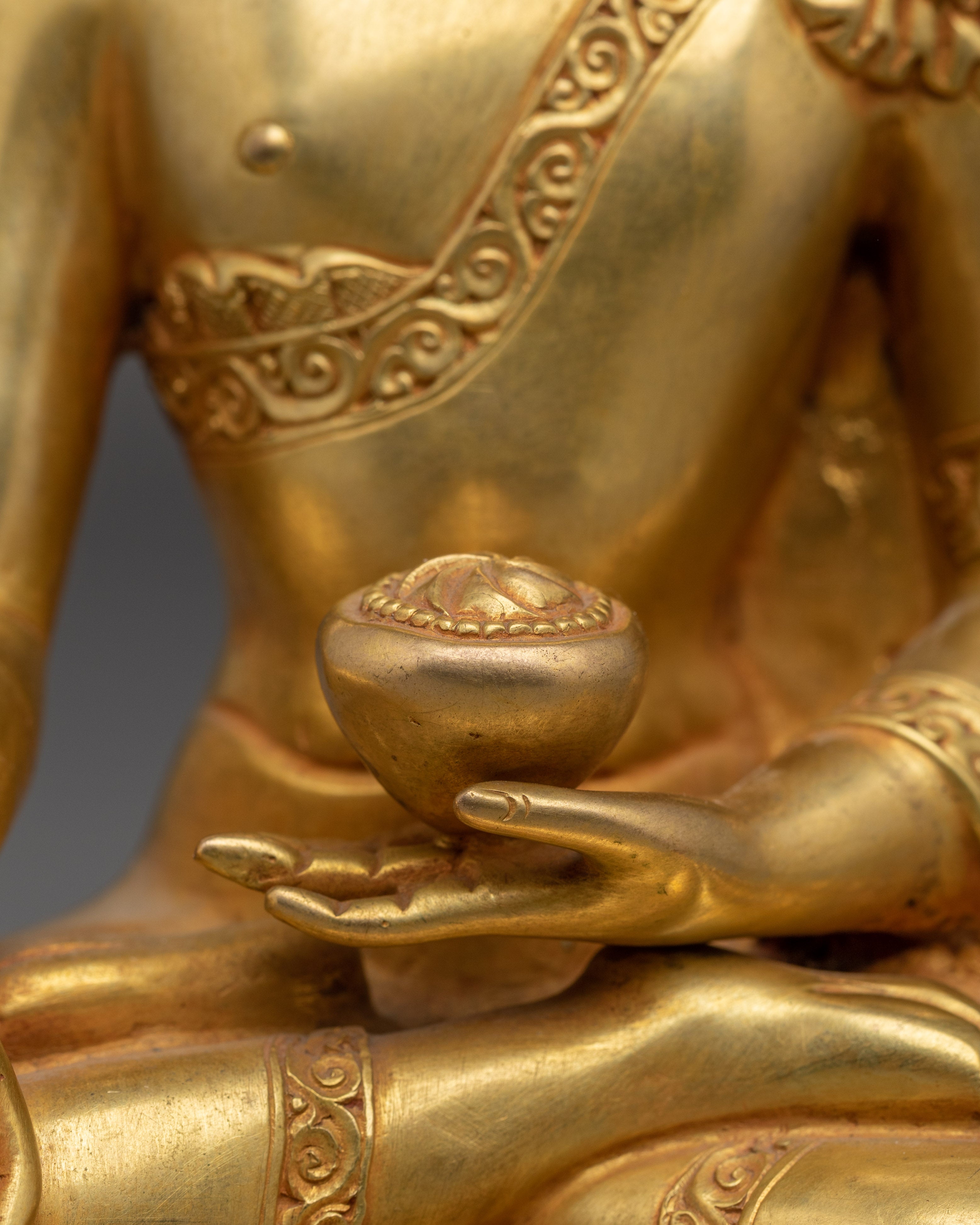 Shakyamuni Buddha Radiant Statue | Buddhist Spiritual Artwork