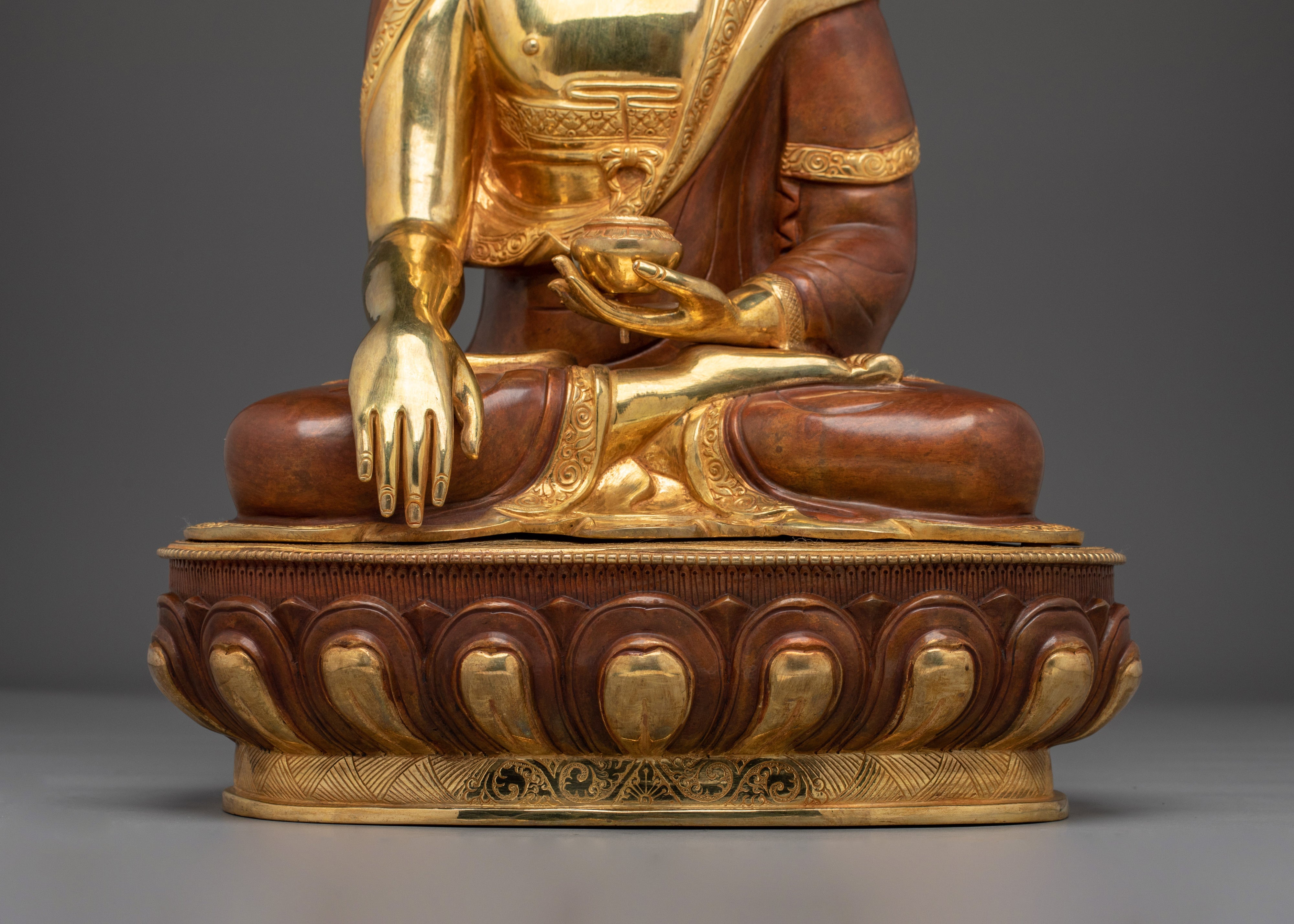 Peaceful Shakyamuni Buddha Golden Art | Historical Gautama Buddha