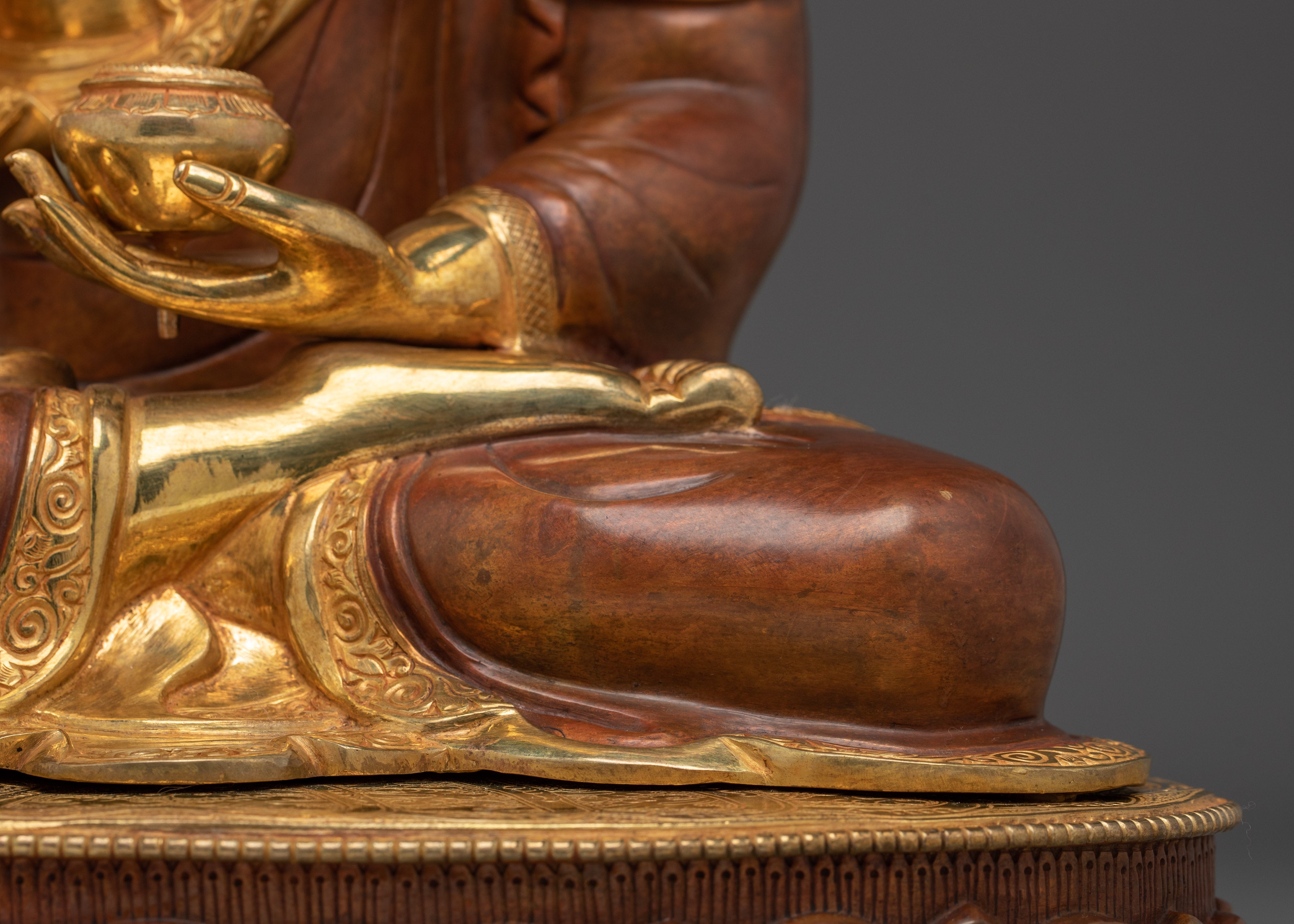 Peaceful Shakyamuni Buddha Golden Art | Historical Gautama Buddha