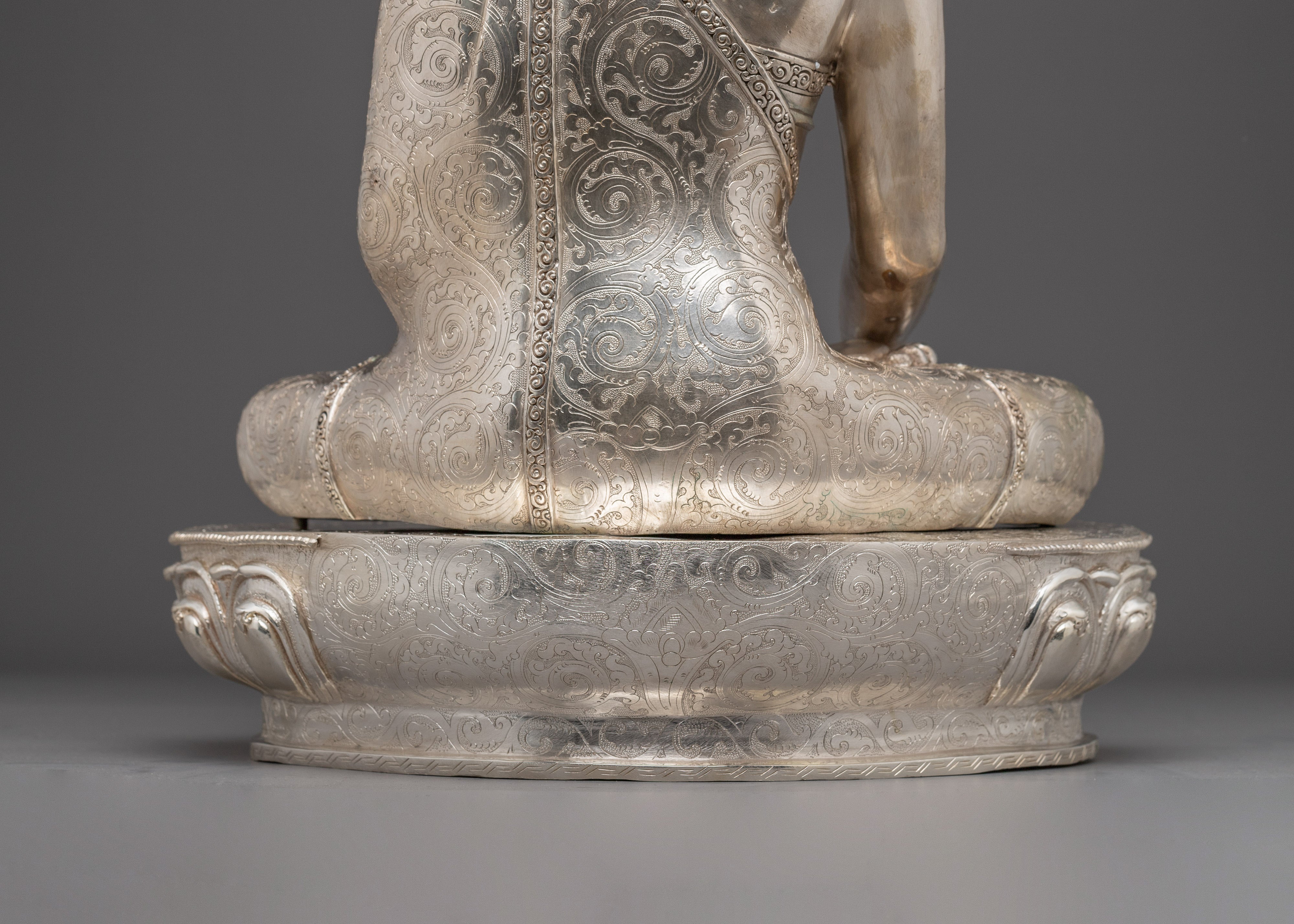 Serene Silver Shakyamuni Buddha Artwork | Enlightenment Symbol