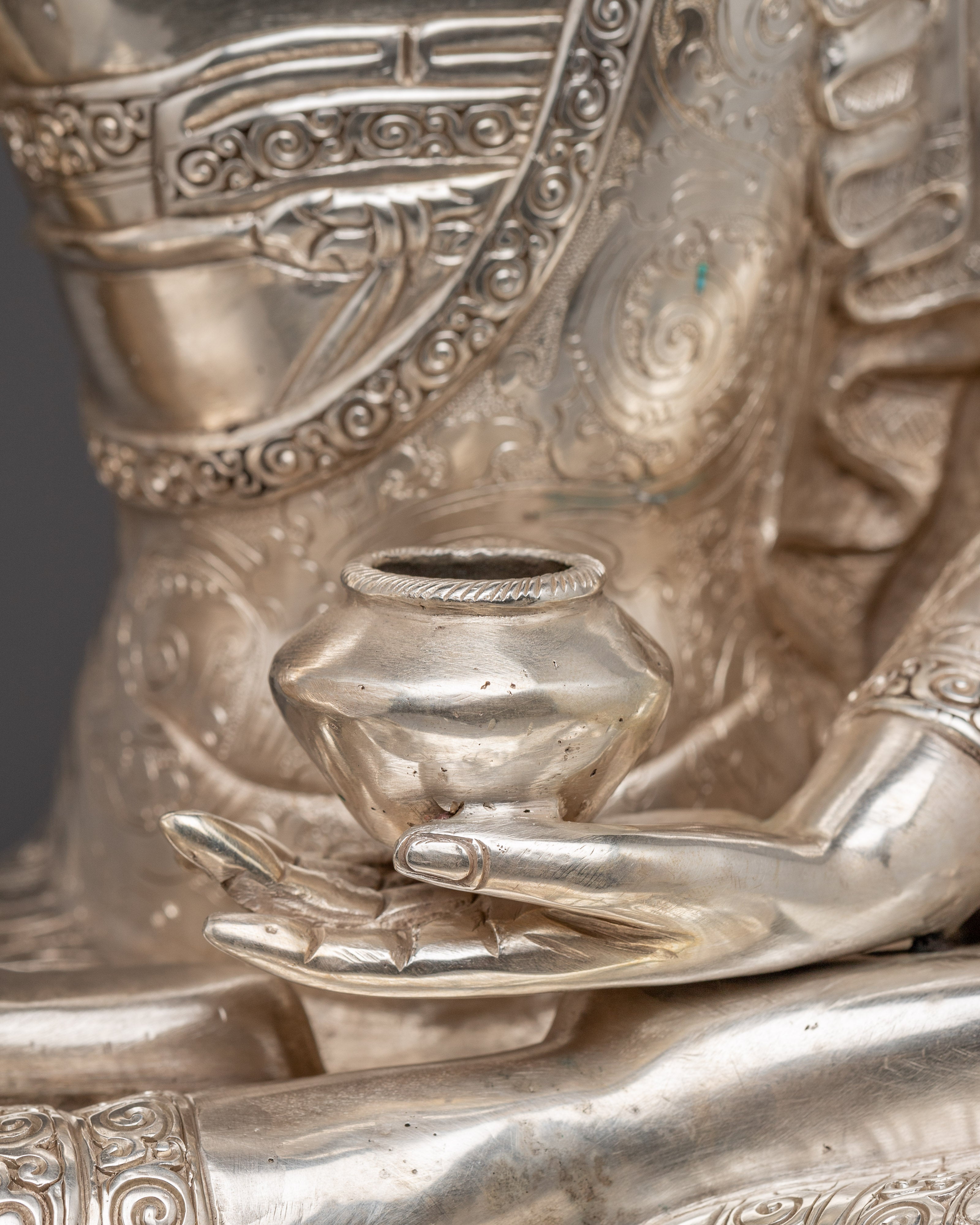 Serene Silver Shakyamuni Buddha Artwork | Enlightenment Symbol