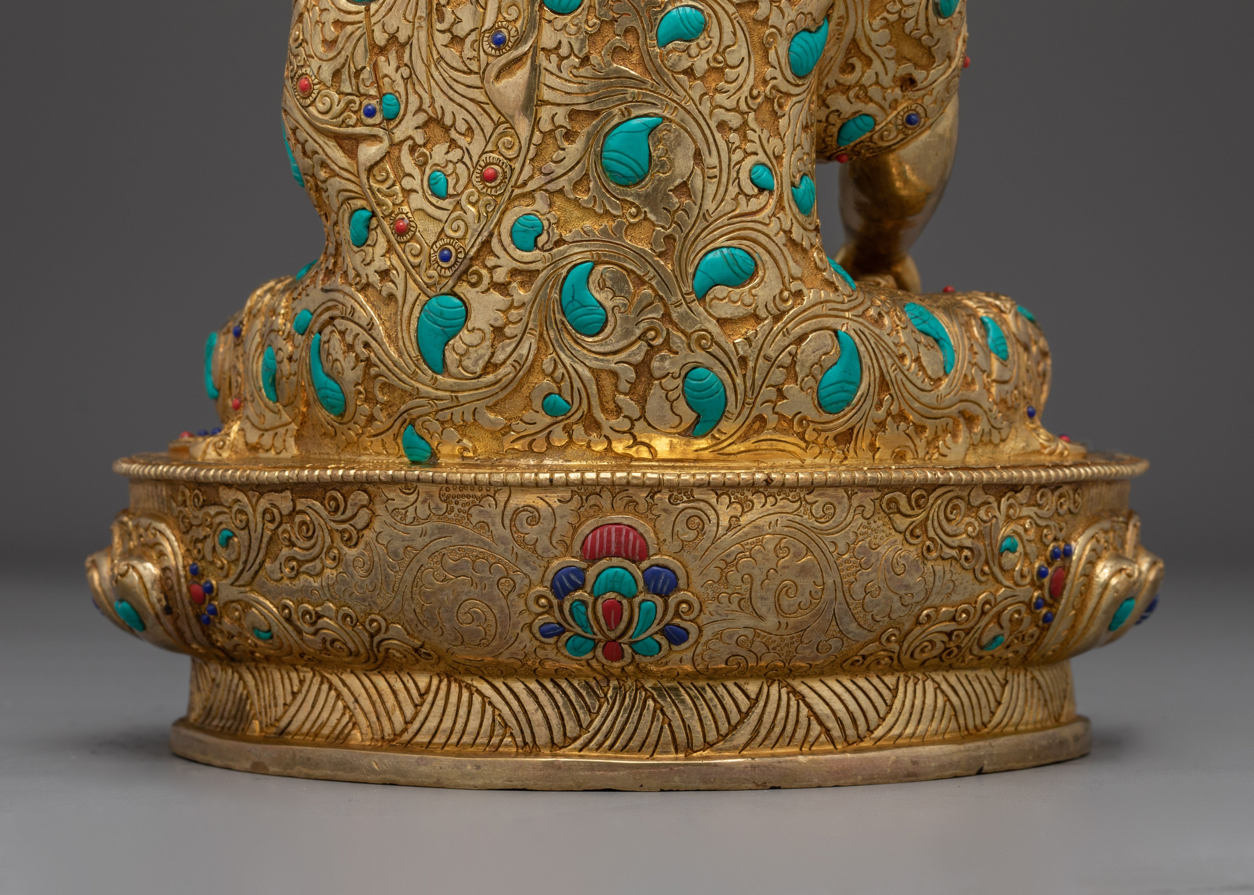 Peaceful Golden Statue of Shakyamuni Buddha | Gautama Buddha Artwork