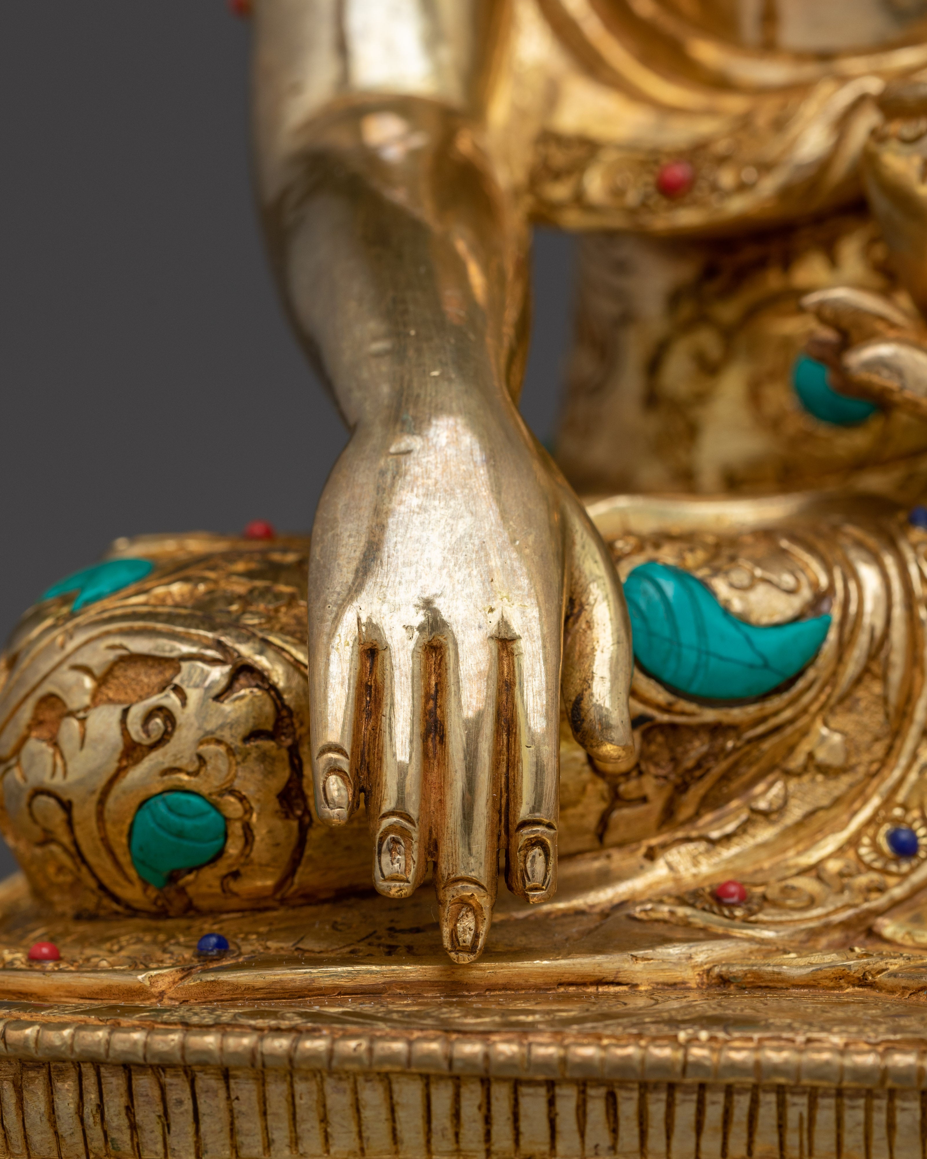 Peaceful Golden Statue of Shakyamuni Buddha | Gautama Buddha Artwork