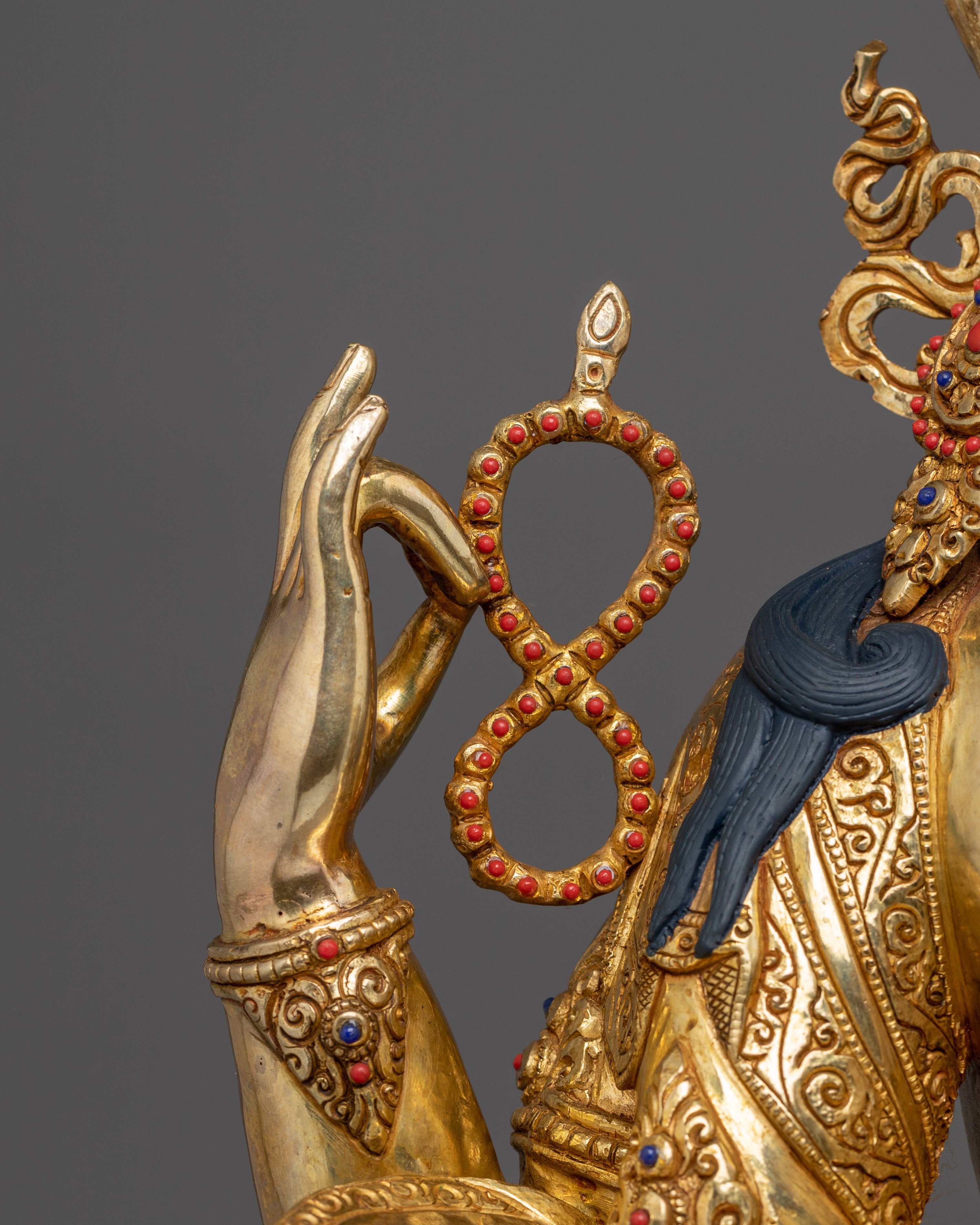 Gold Gilded Four Armed Chenrezig Statue with Copper for Meditation