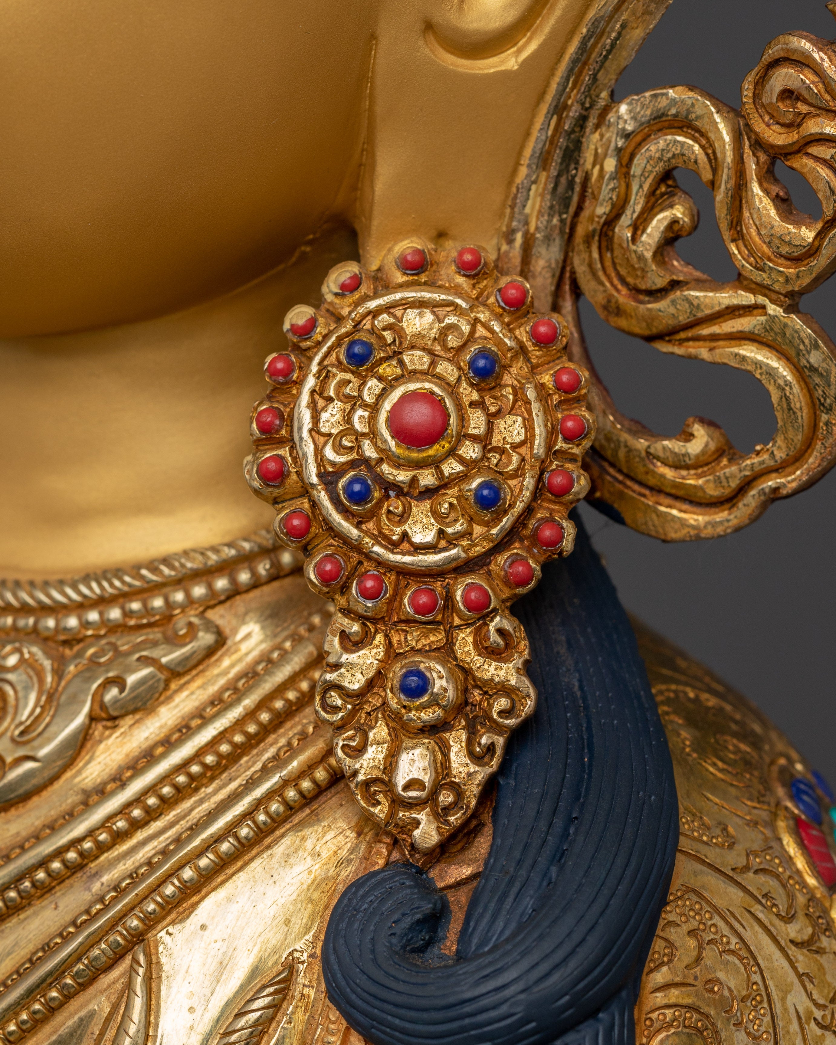 Gold Gilded Four Armed Chenrezig Statue with Copper for Meditation