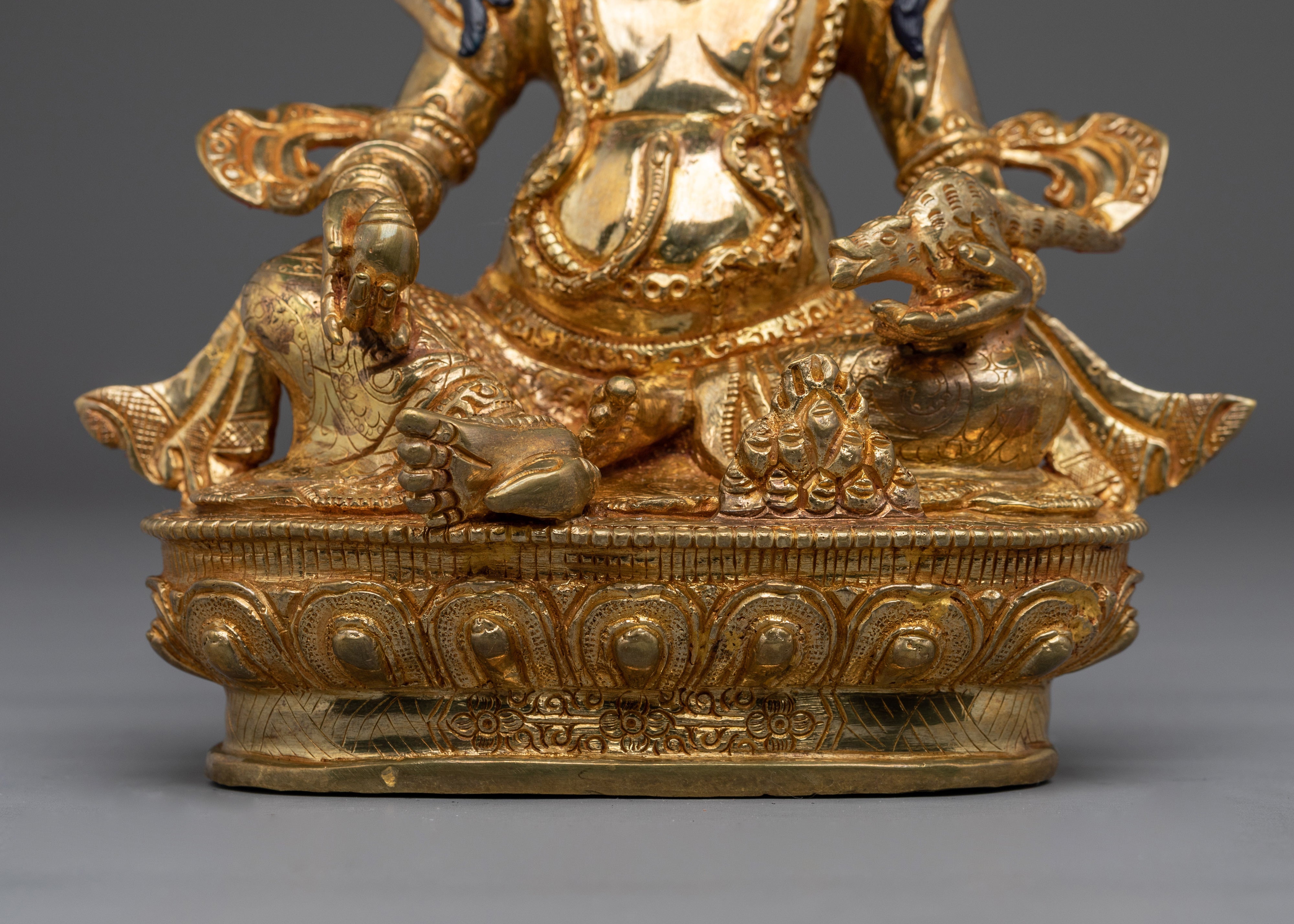 Buddhist God of Fortune Dzambhala | Prosperity Deity
