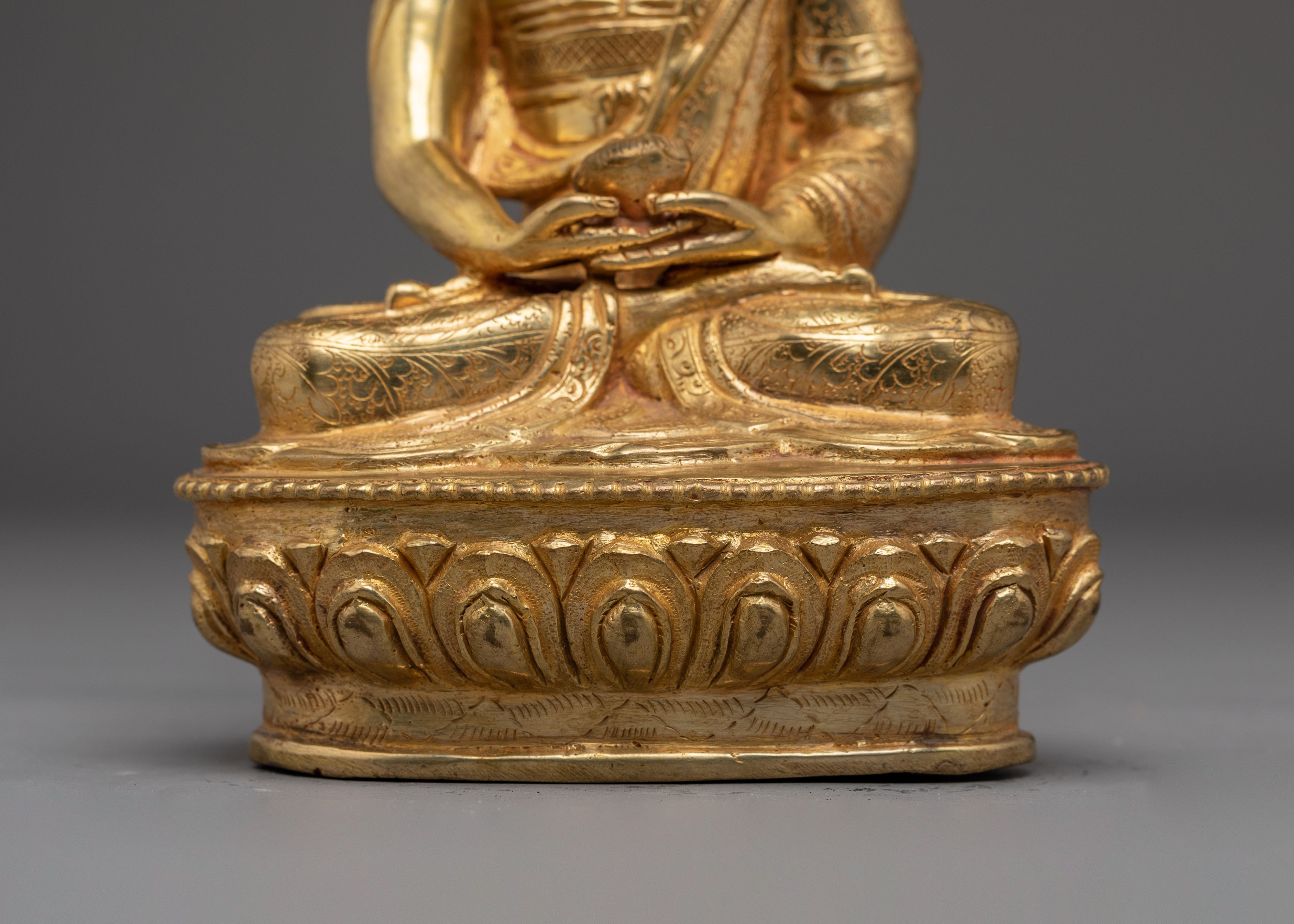 Radiant Statue of Amitabha Buddha | Ruler of the Pure Land