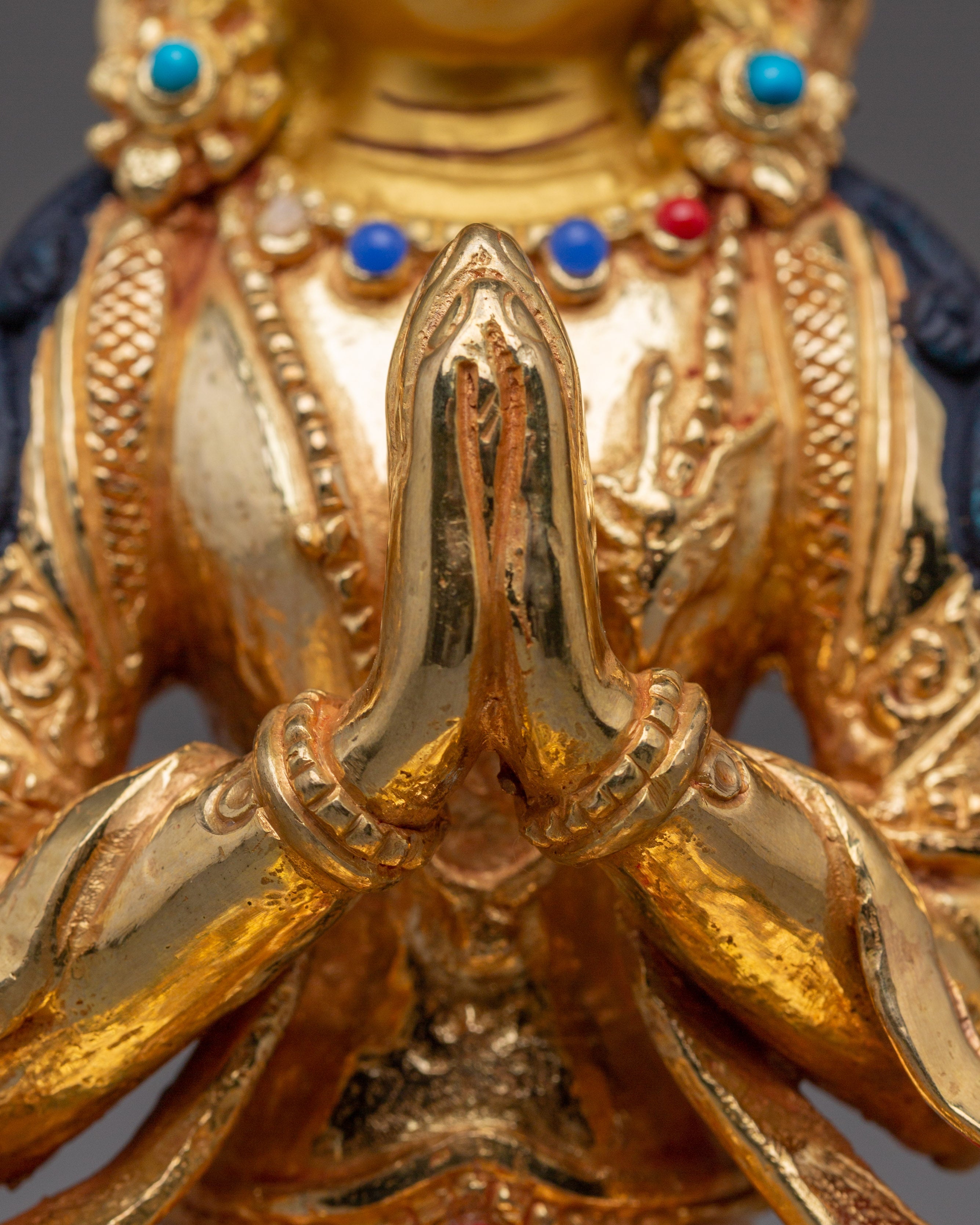 Protective Bodhisattva Chenrezig Statue | The one who looks with unwavering eye