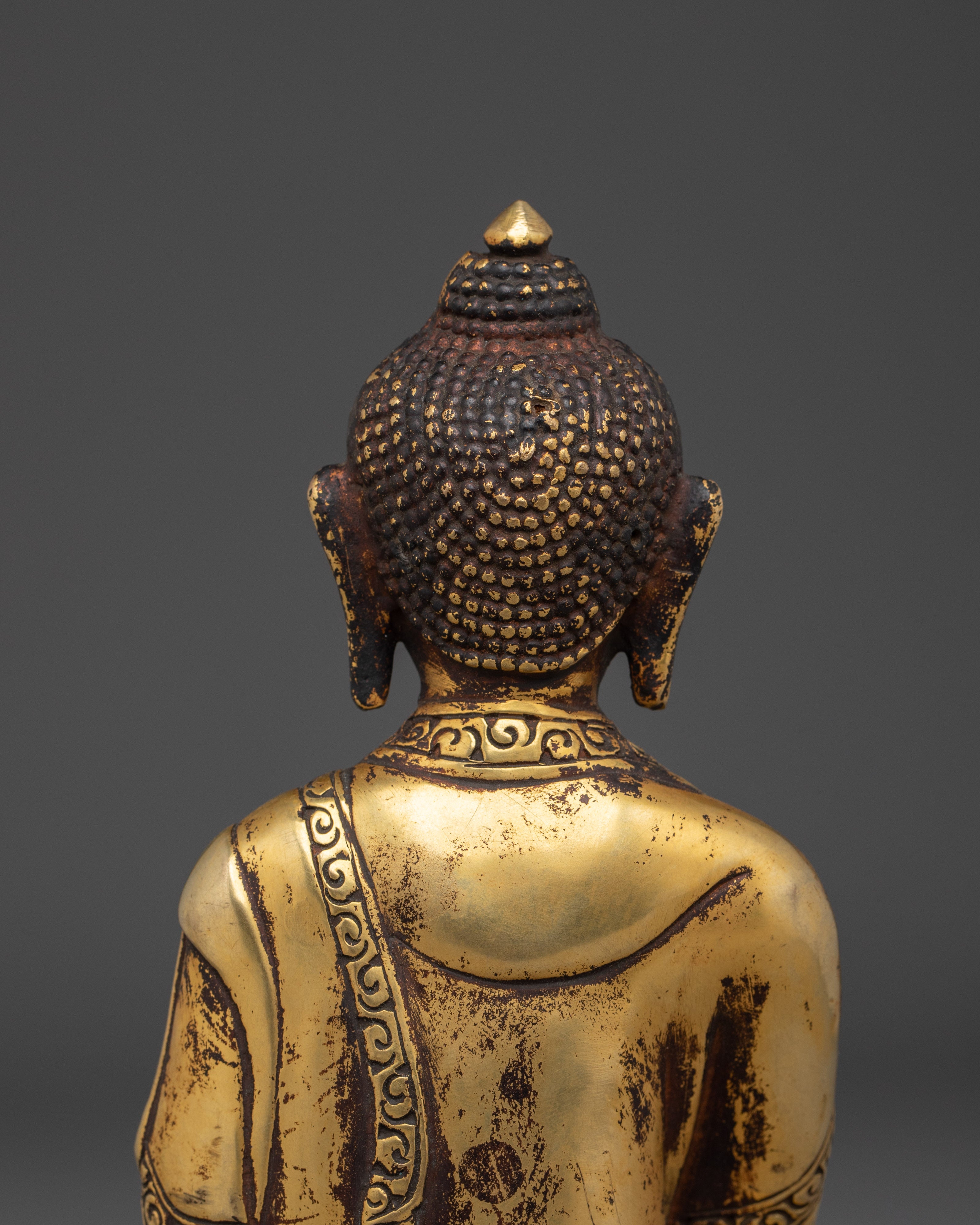 Golden Gautama Buddha with Antique Finish Statue for Spirituality