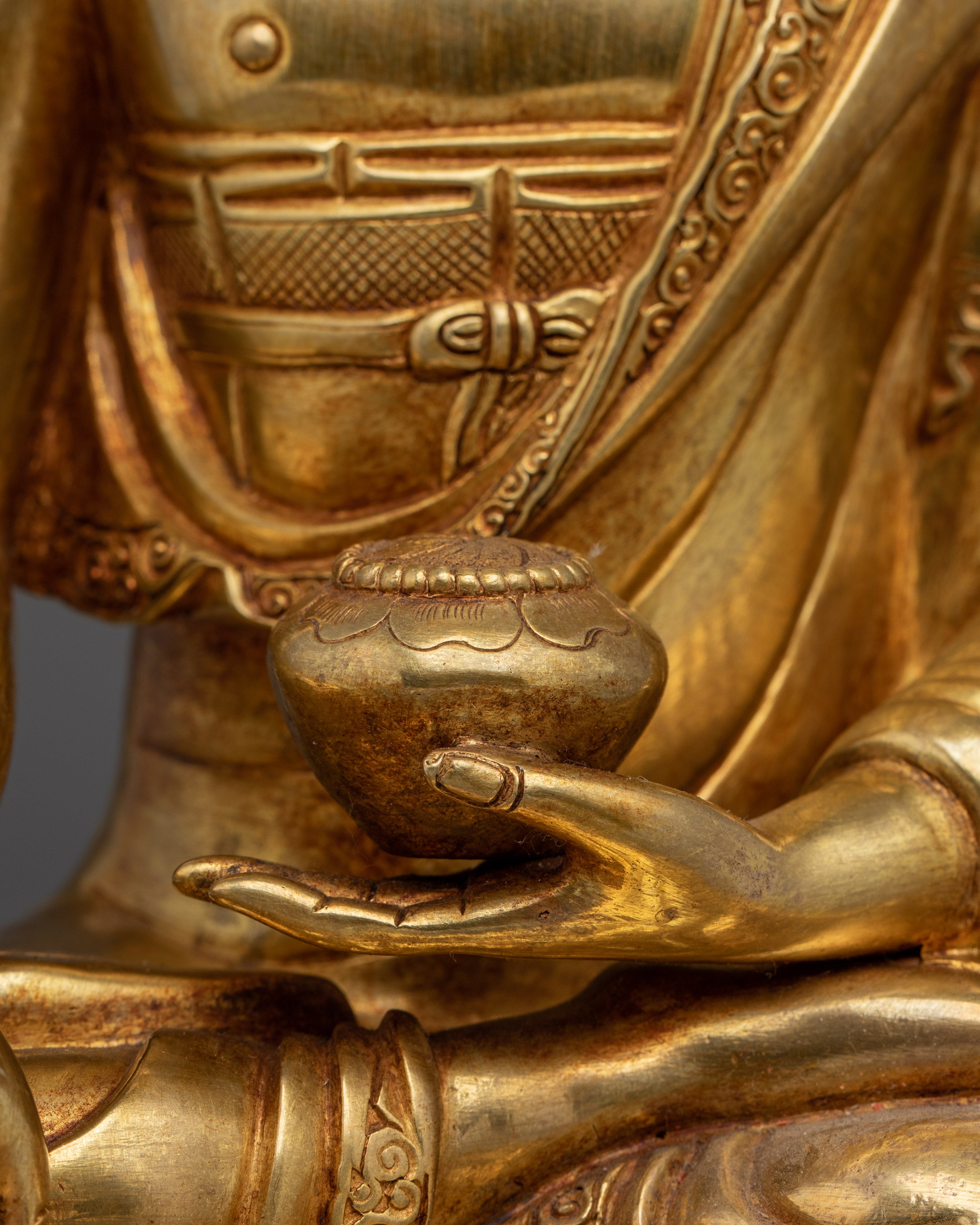 Buddha of Enlightenment Shakyamuni | Historical Buddha