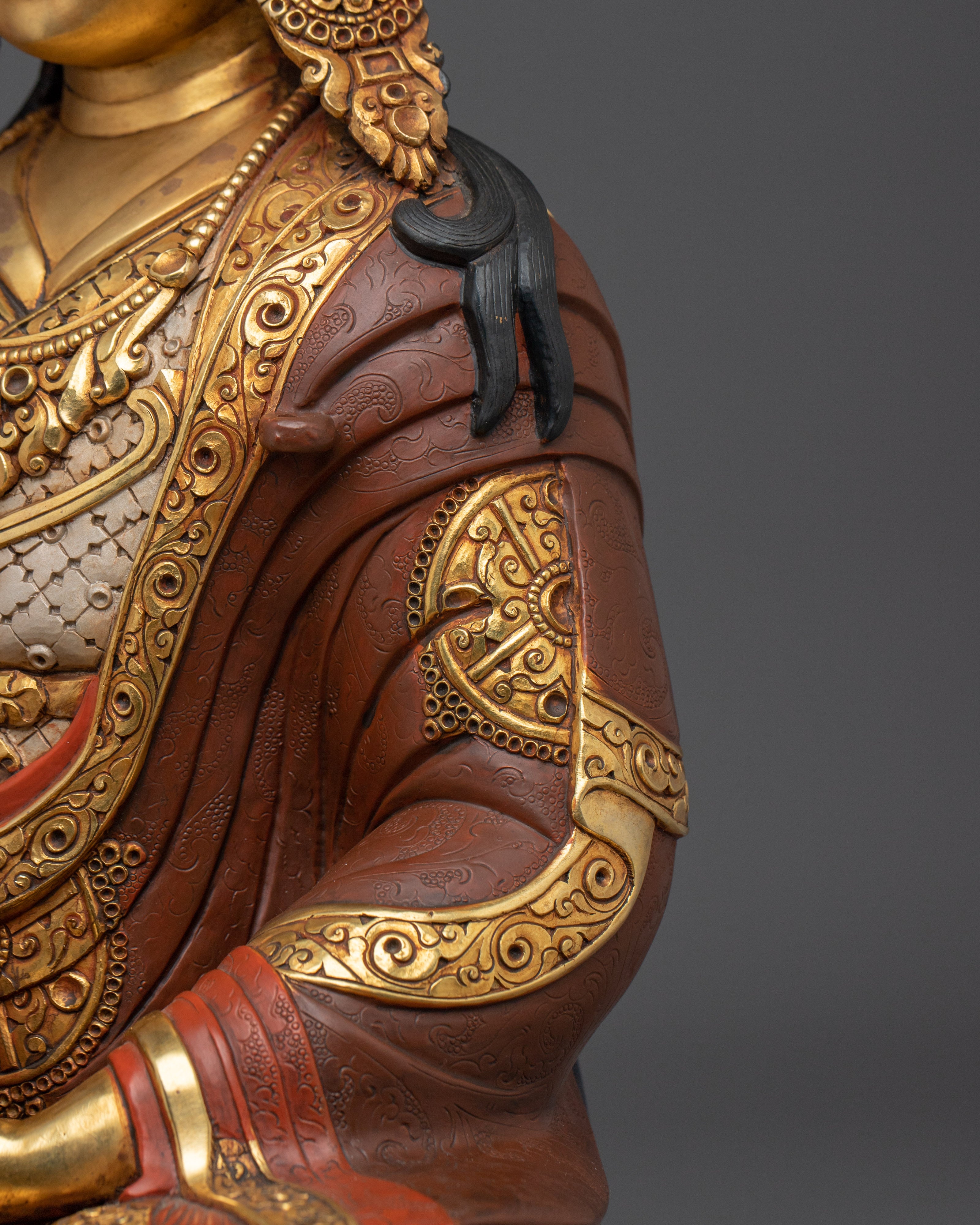 Guru Rinpoche Golden Statue Crafted with Copper | Tibetan Master Sculpture