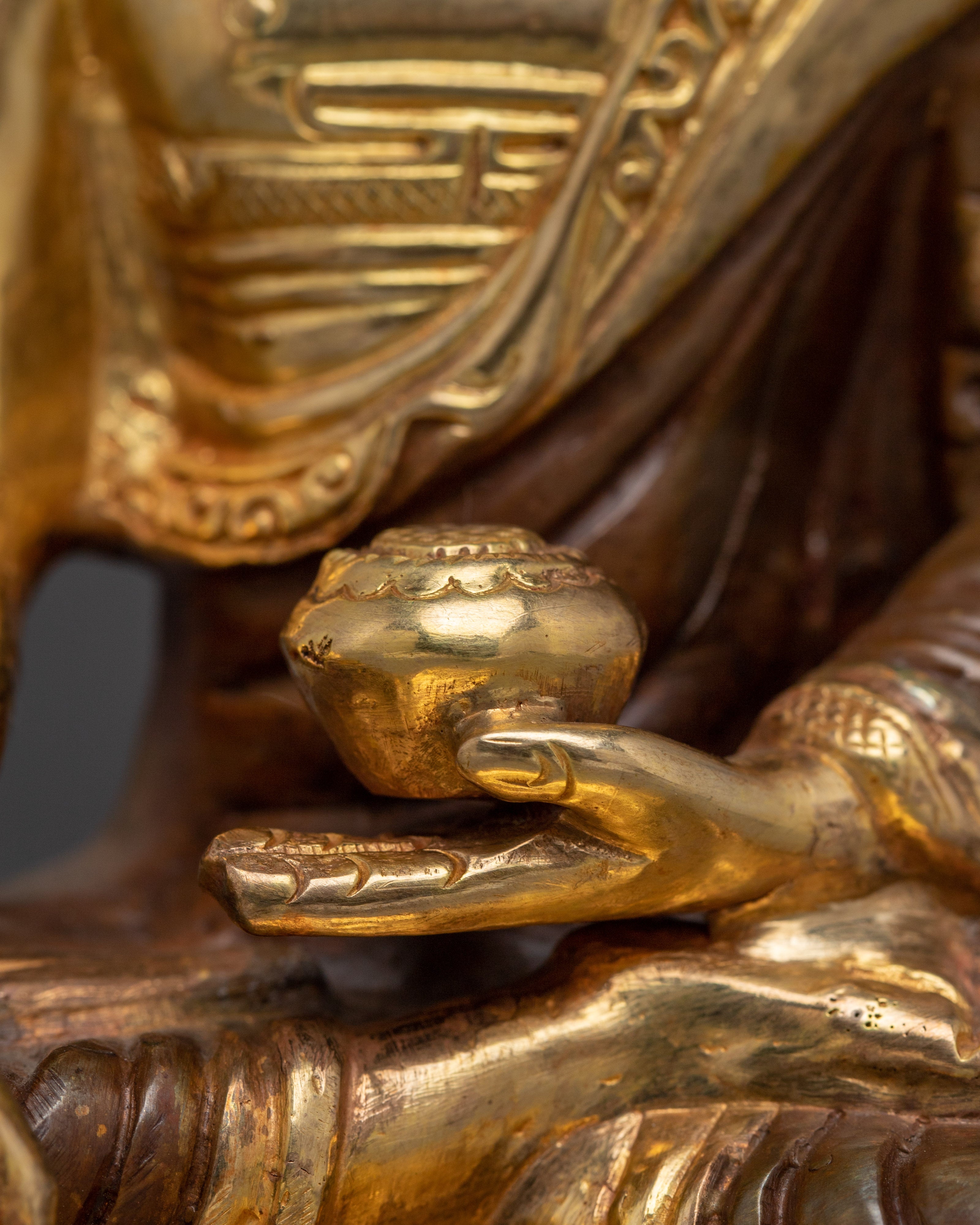 Buddhist Spiritual Teacher Shakyamuni Buddha | The Founder of Buddhism