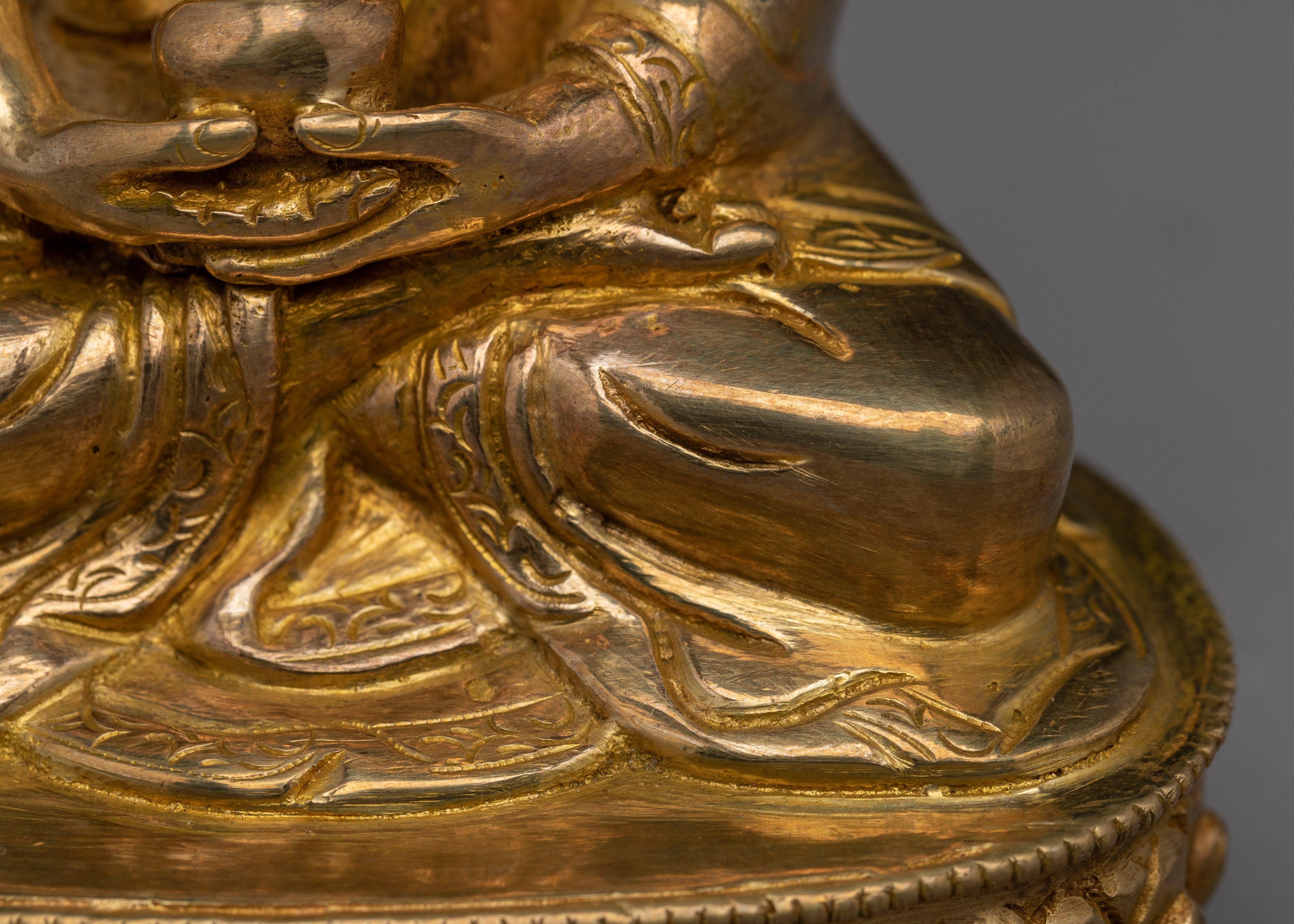 Infinite Light of Amitabha Buddha | Peaceful Buddha