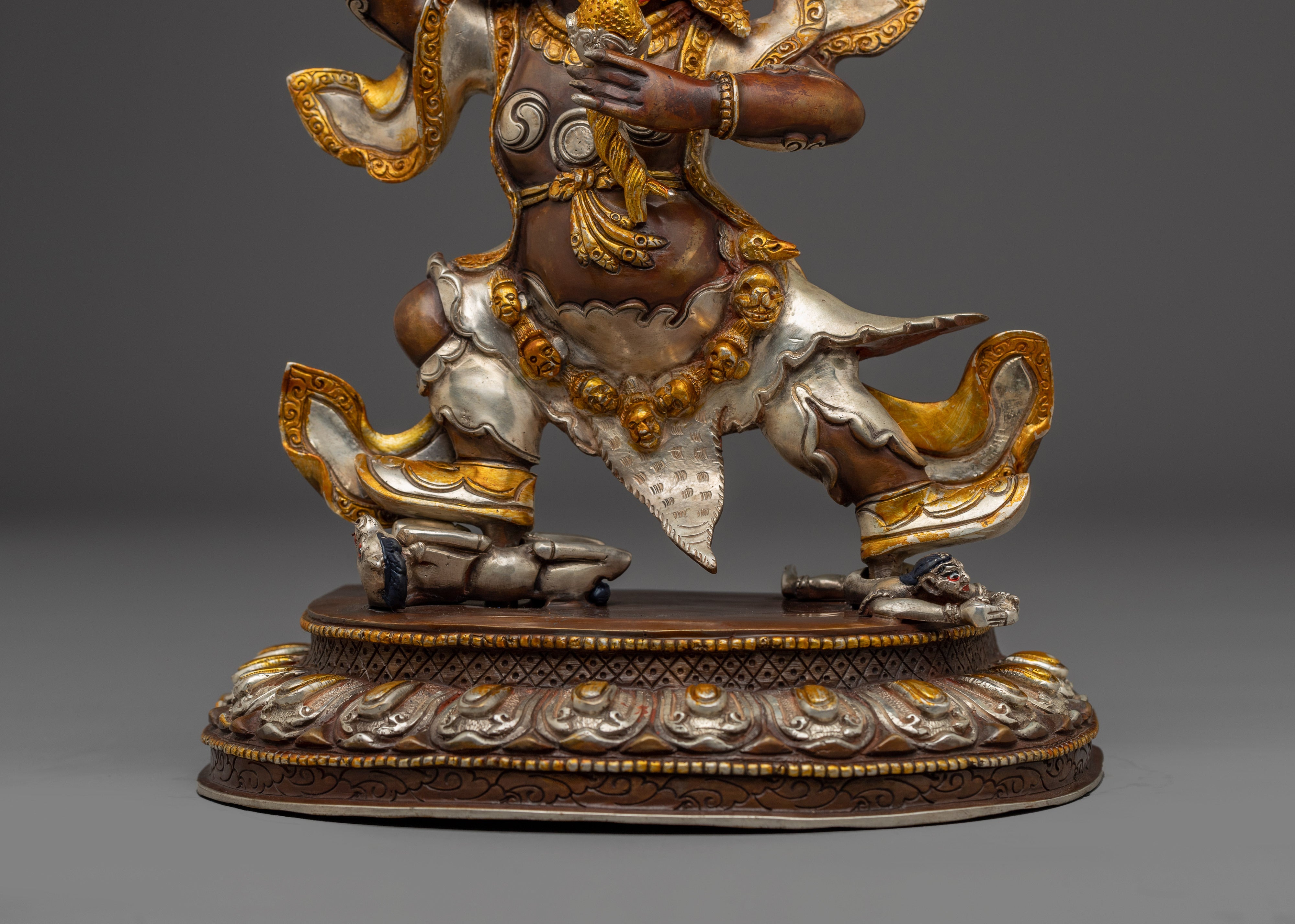 Himalayan Begtsechen Mahakala Statue | Enlightened protector