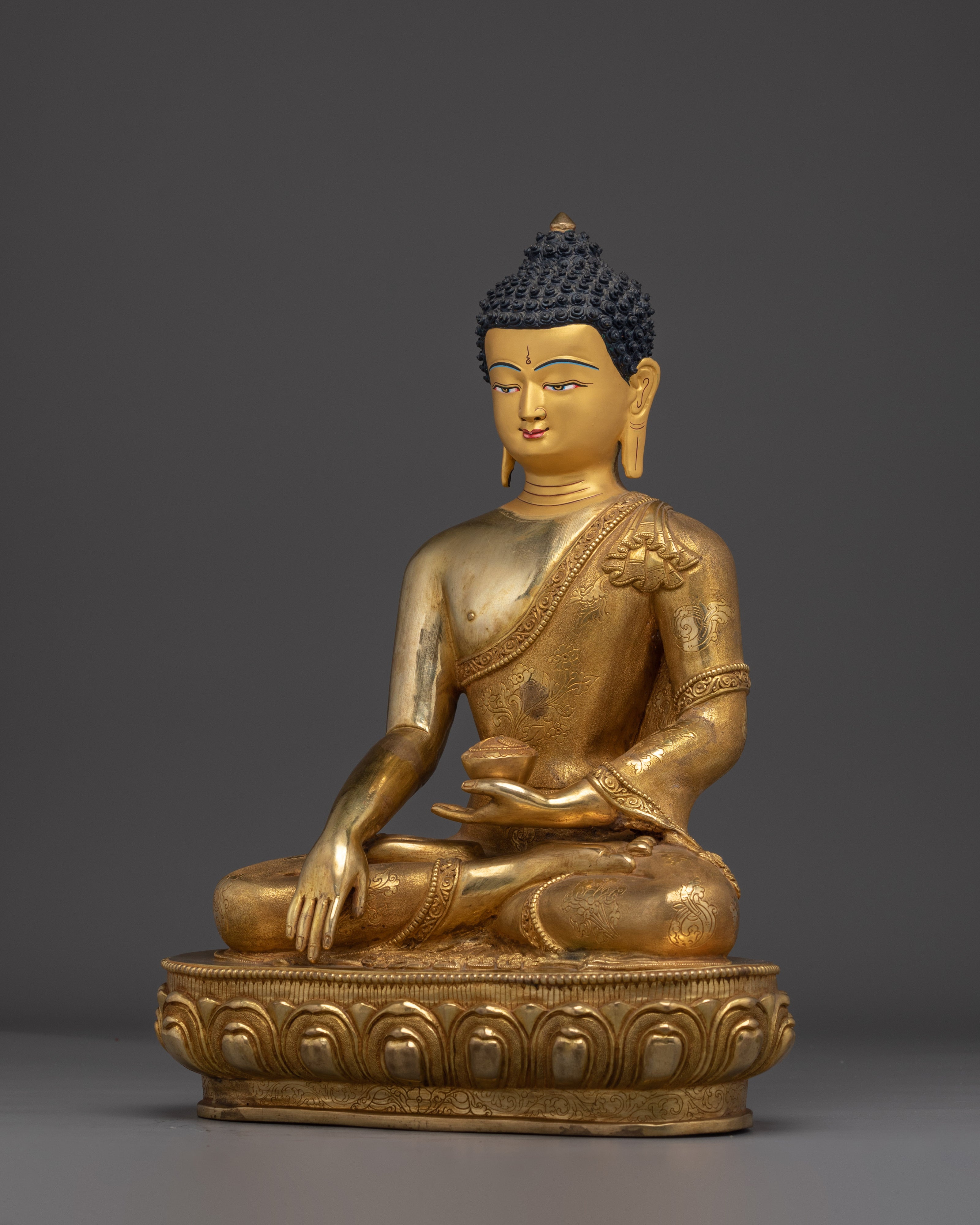Meditating Shakyamuni Buddha Golden Statue | Buddhist Spiritual Decor