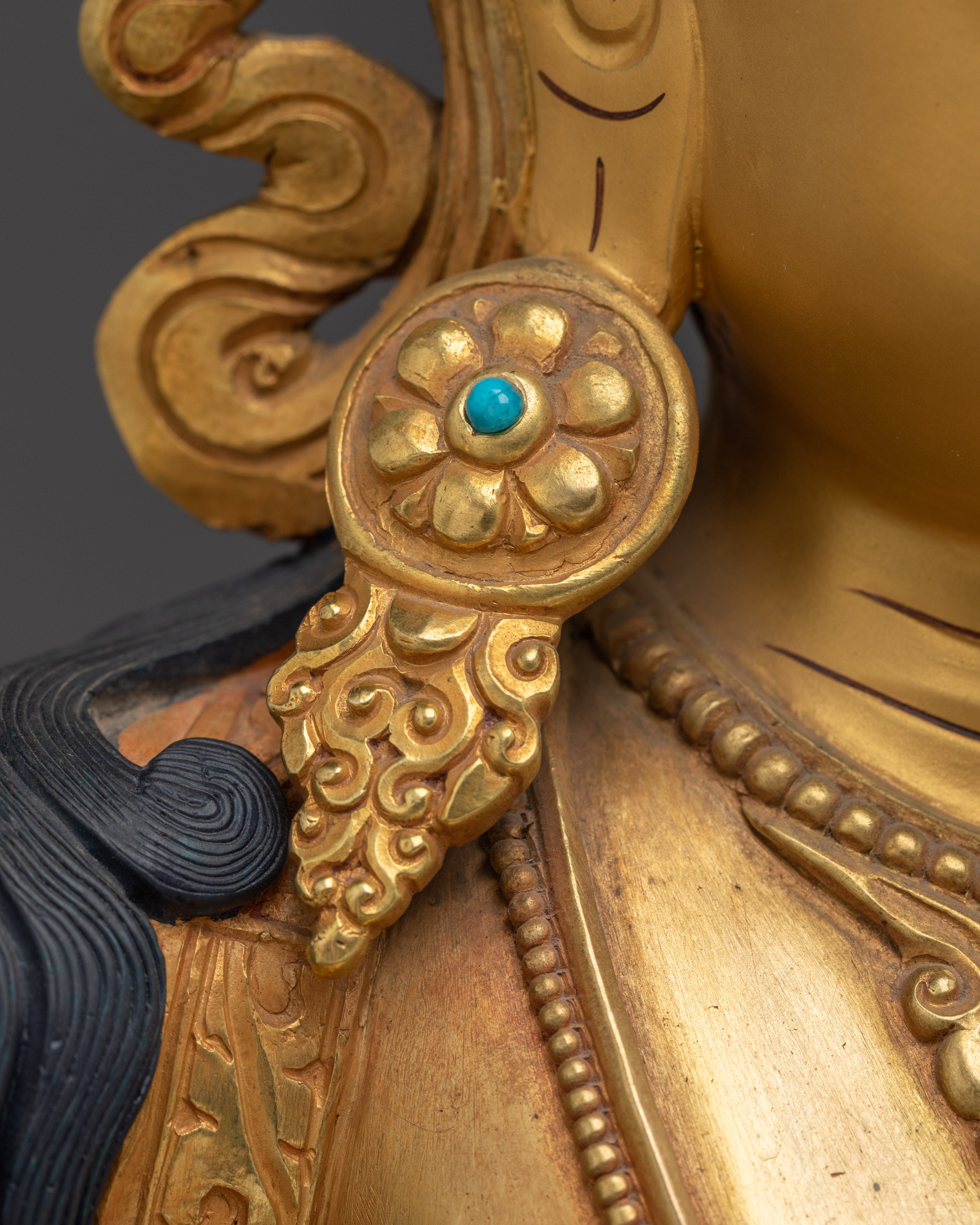 Wisdom Symbol Manjushri Golden Statue | Buddhist Spiritual Artwork