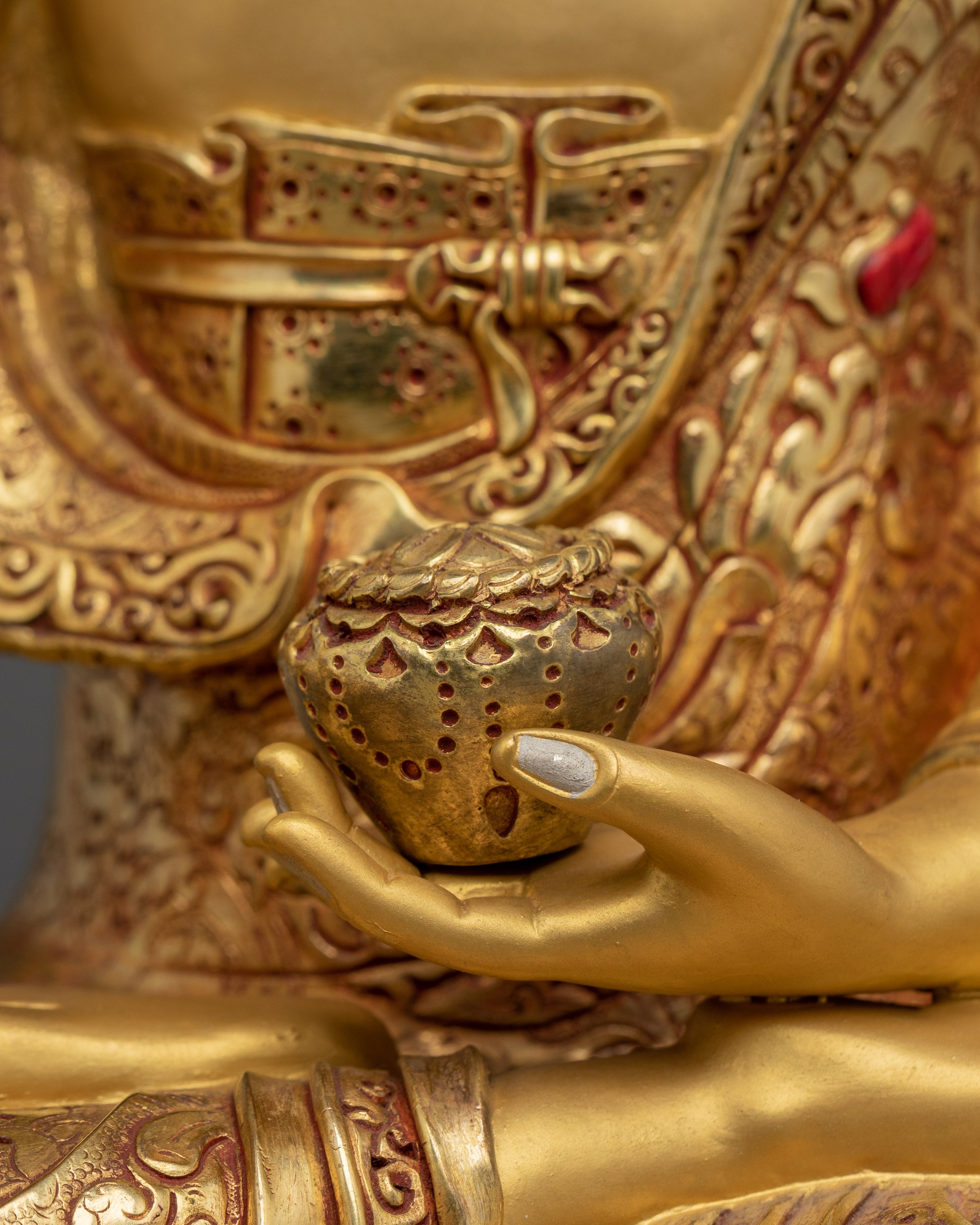 Authentic Shakyamuni Buddha Statue for Buddhist Spirituality and Meditation