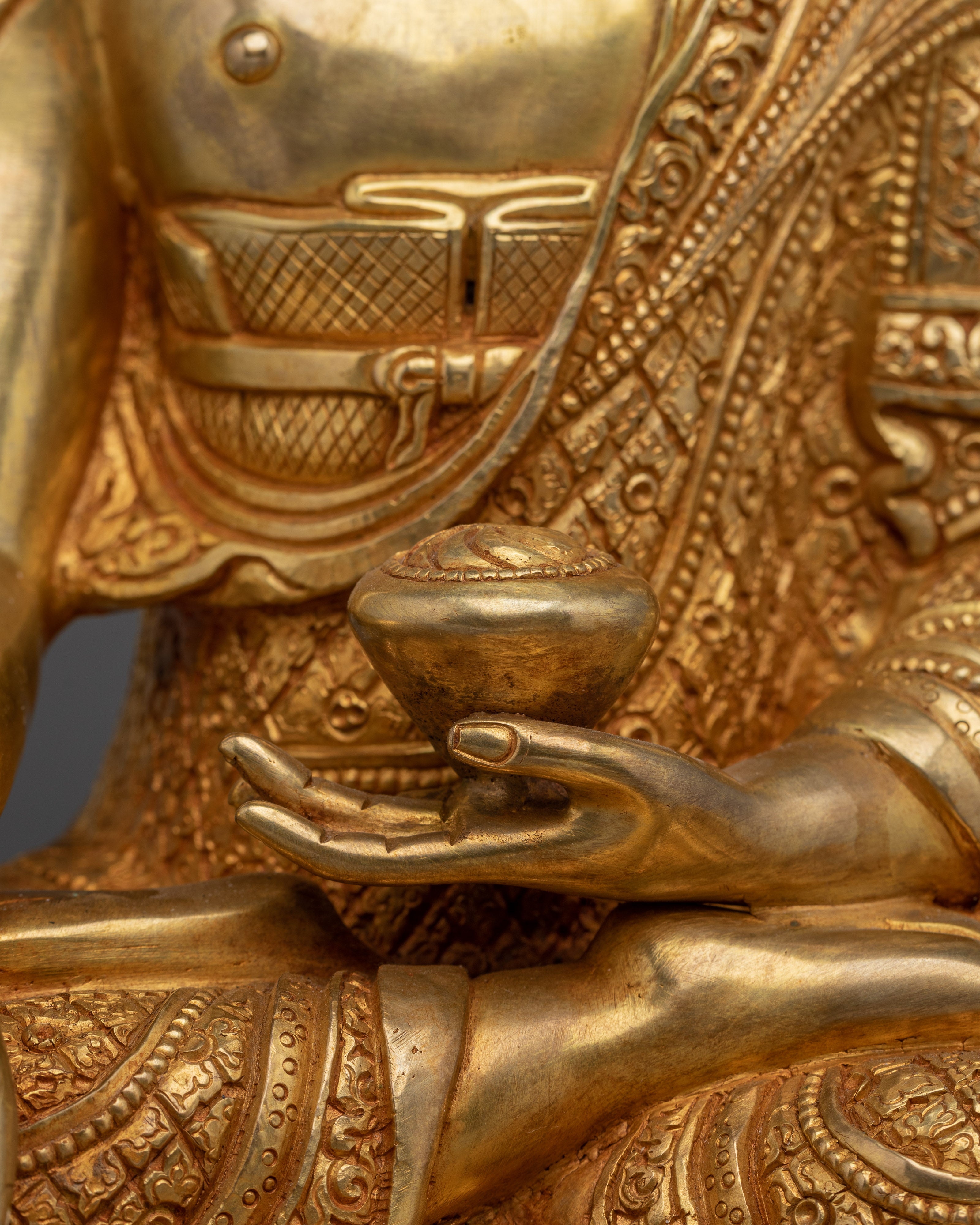 Tranquil Presence of Shakyamuni Buddha | Inner Peace Figure