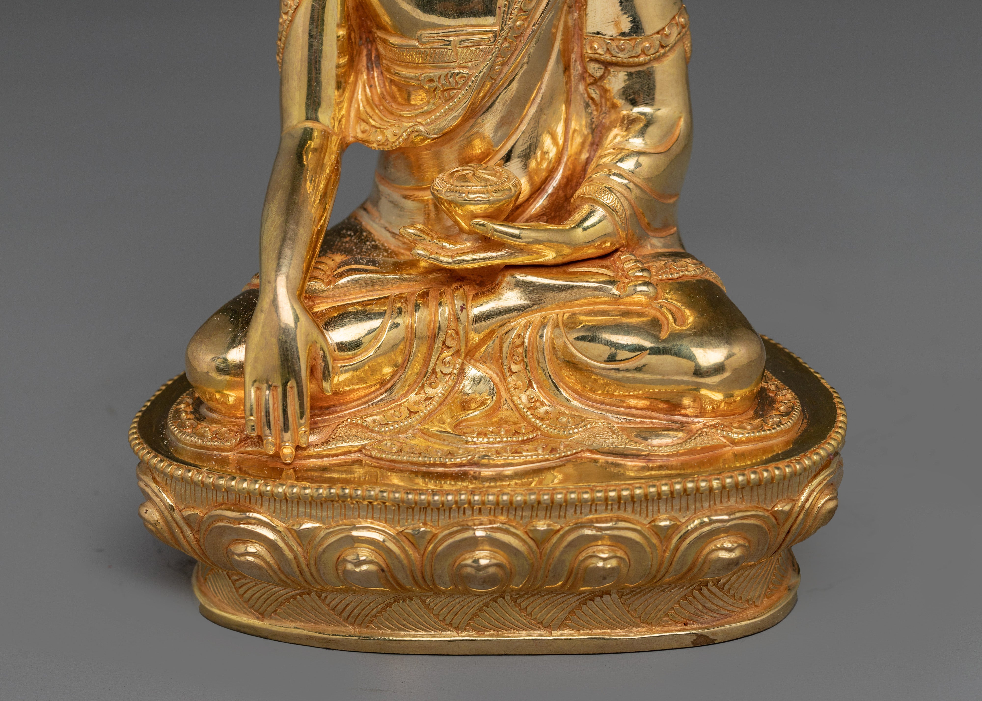 Himalayan Peace Icon Shakyamuni Buddha | Lotus Seated Figure