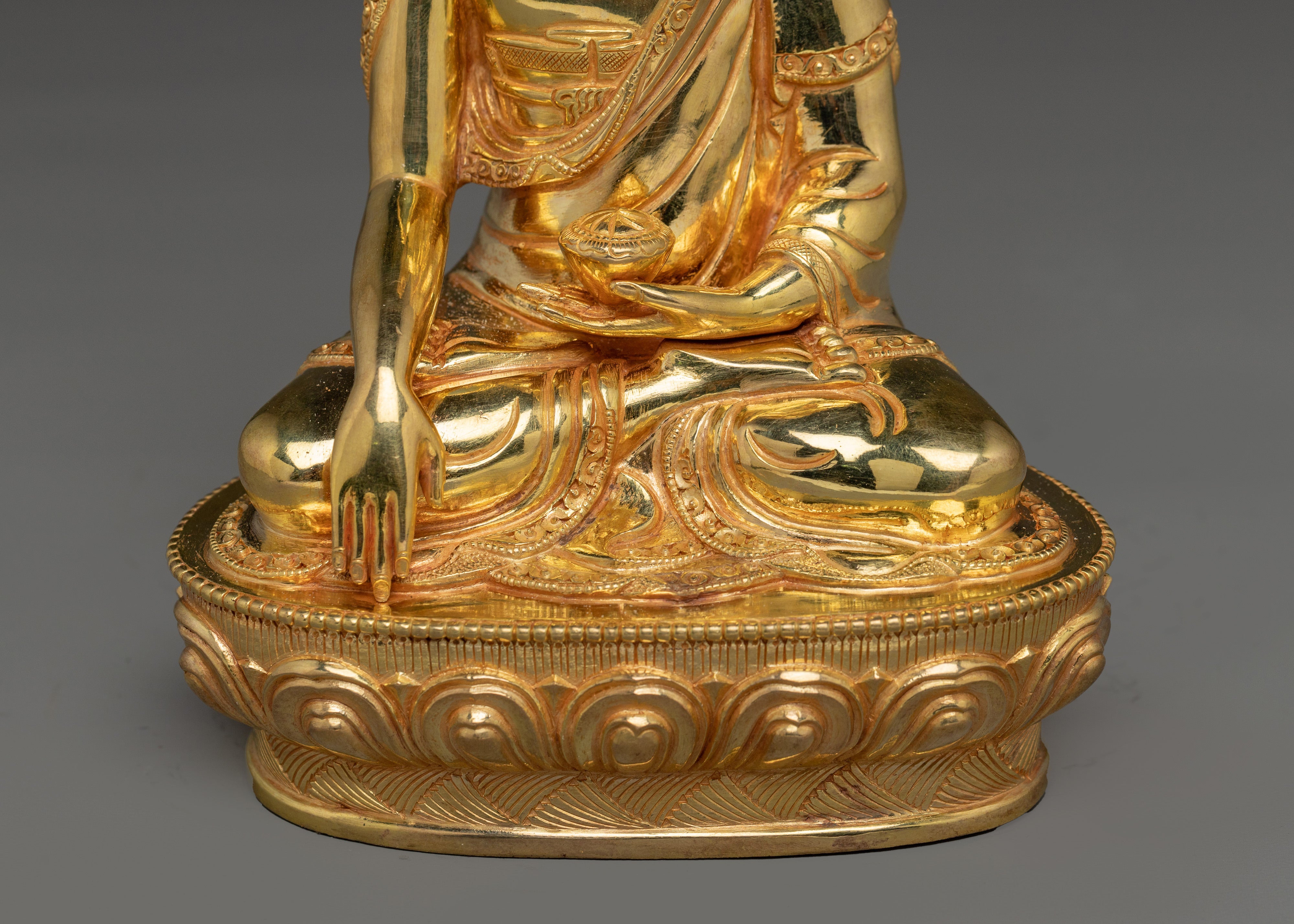 Shakyamuni Buddha Ancient Dharma Guide | Traditional Icon