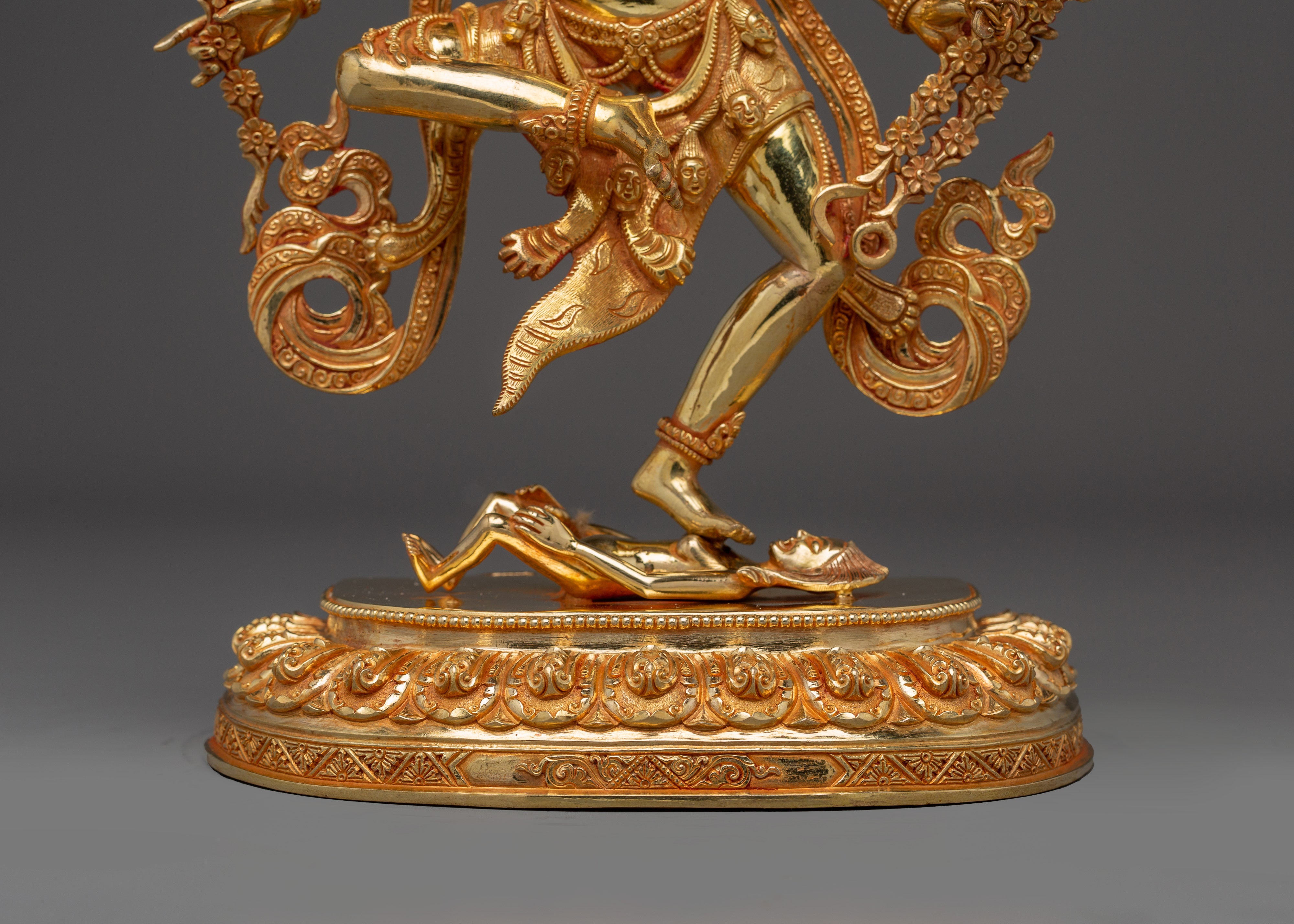 Goddess of Magnetism Kurukulla Statue | Vajrayana Tantric Deity