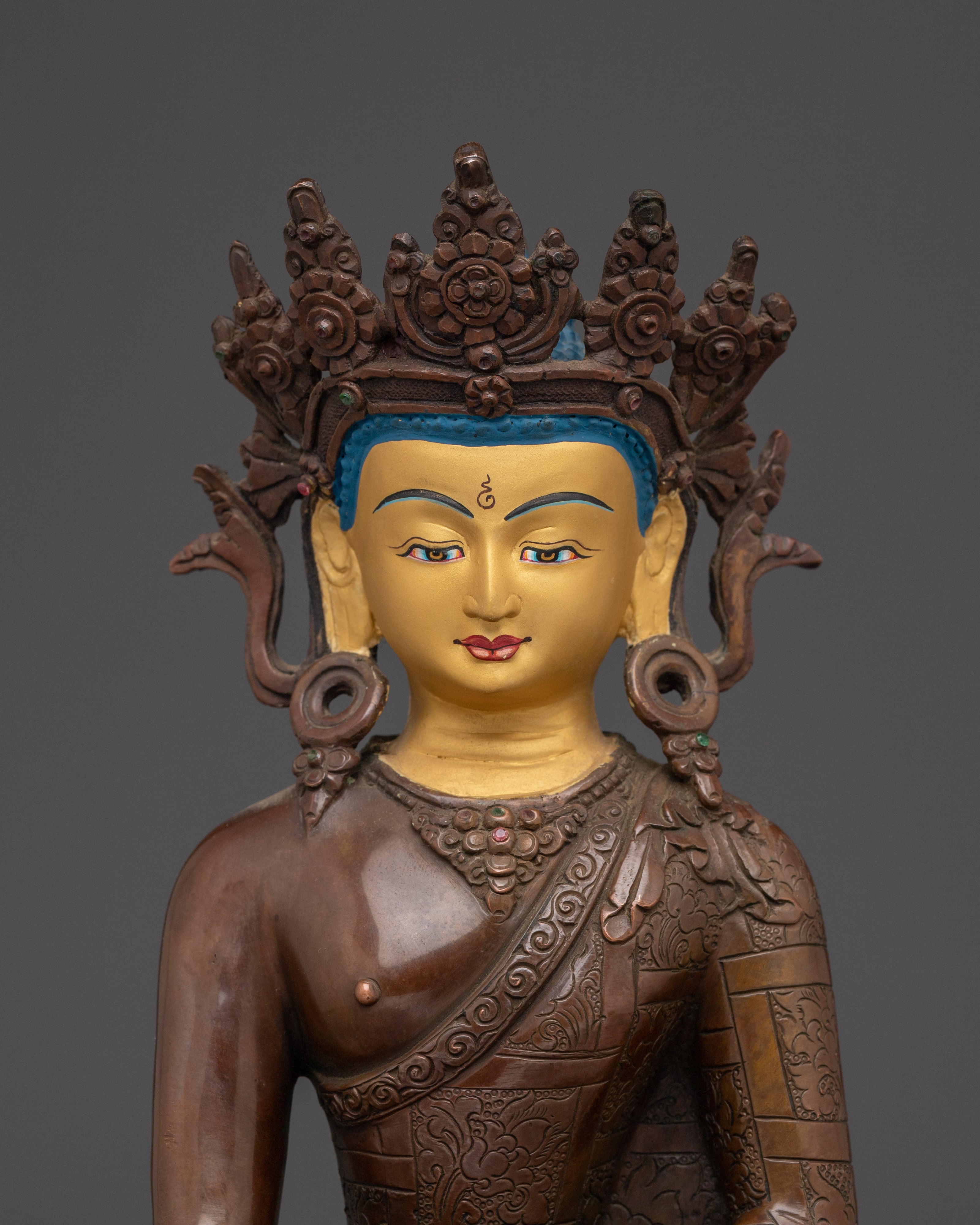 Shakyamuni Buddha with Royal Crown Statue for Spirituality