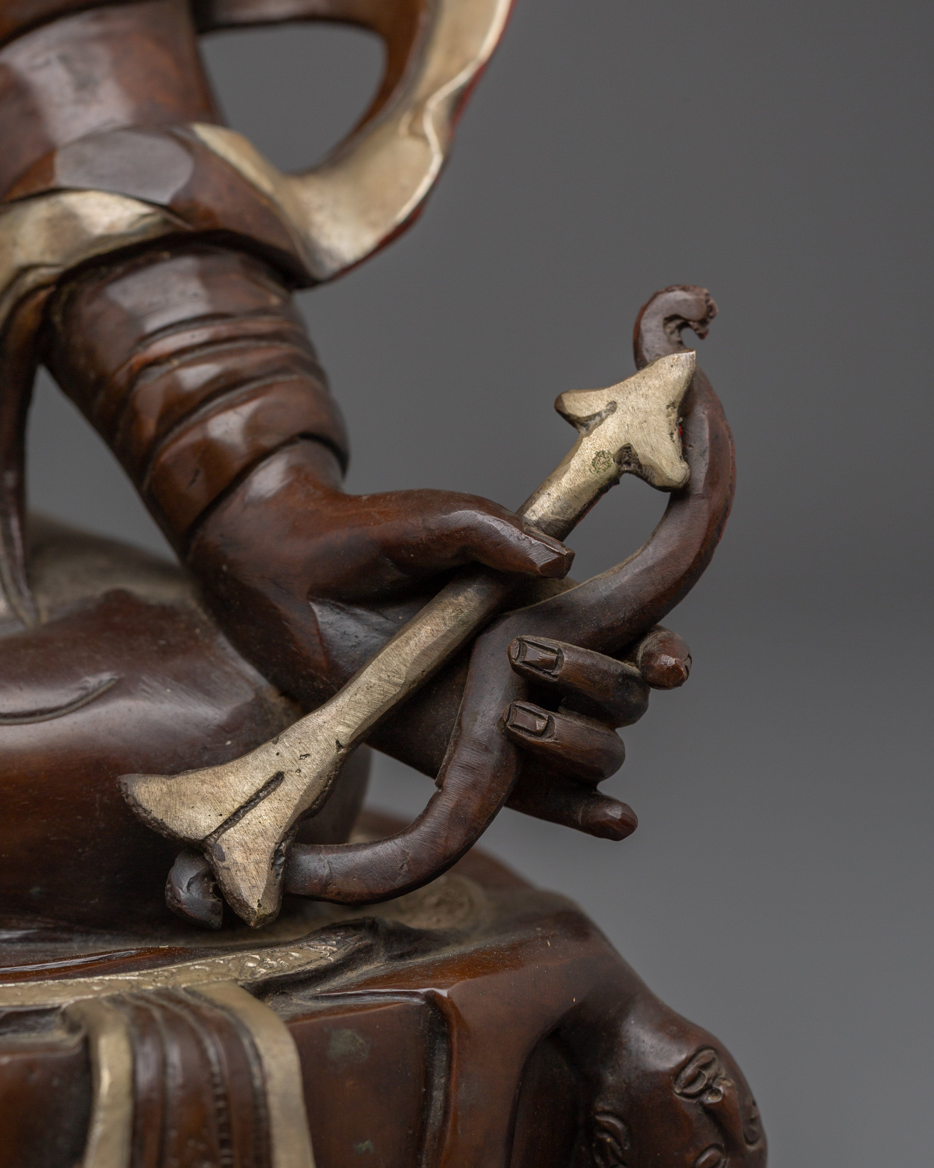 Legendary King Gesar Statue | Oxidized Copper Statue