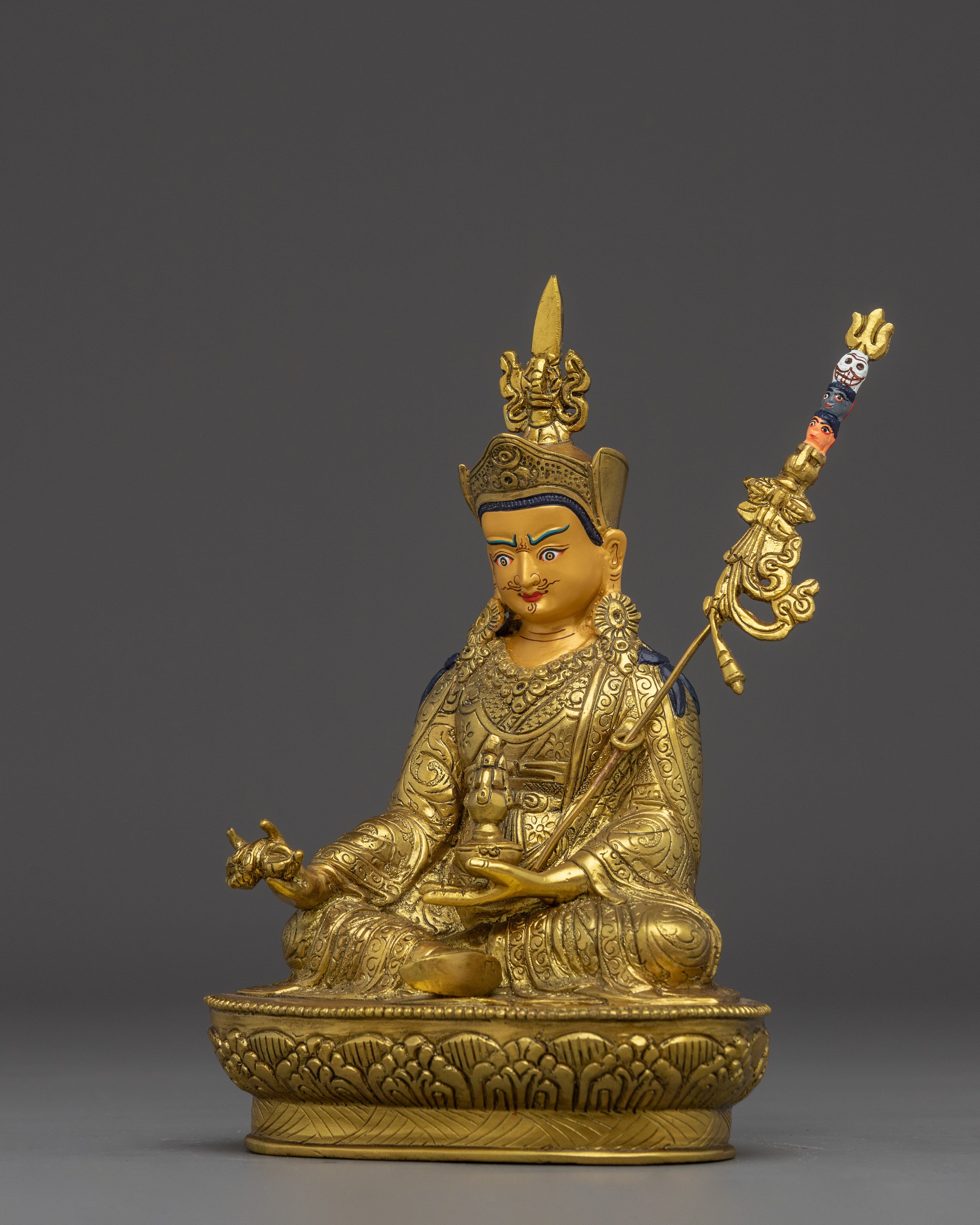 Radiant Majestic Guru Rinpoche Statue | Vajra Master Padmasambhava