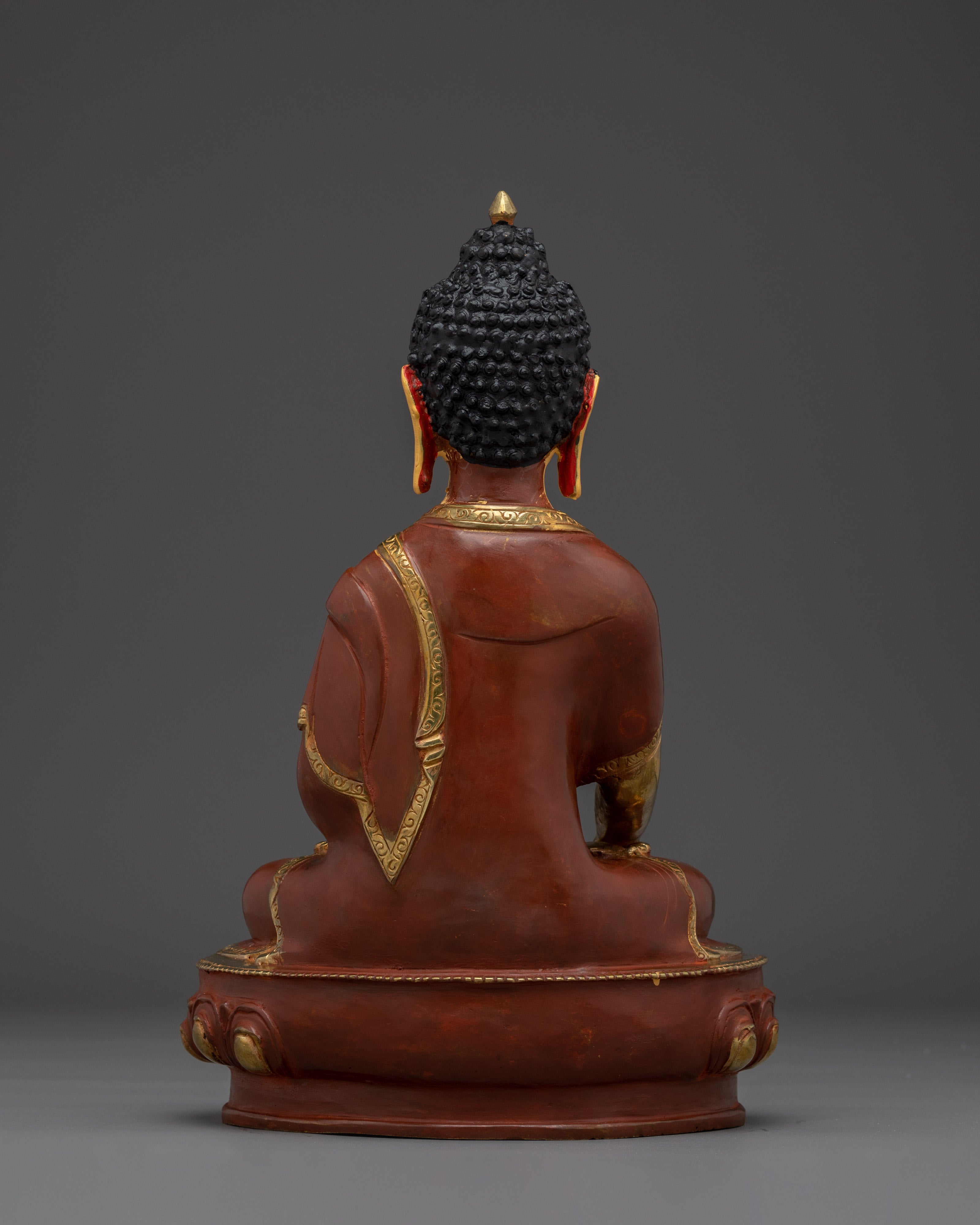Shakyamuni Buddha Statue in Gold-Gilded | Historical Buddha’s Presence and Wisdom