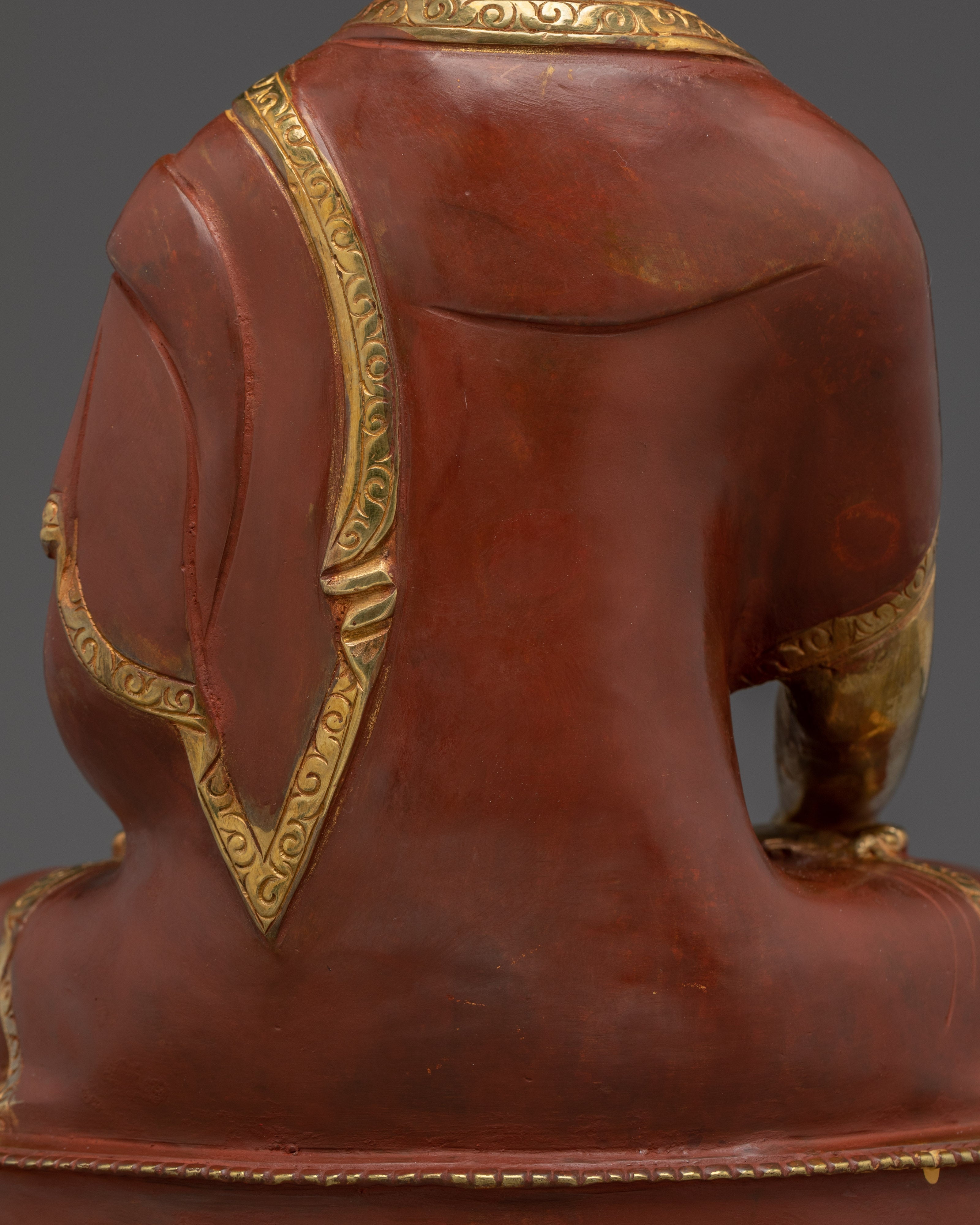 Shakyamuni Buddha Statue in Gold-Gilded | Historical Buddha’s Presence and Wisdom