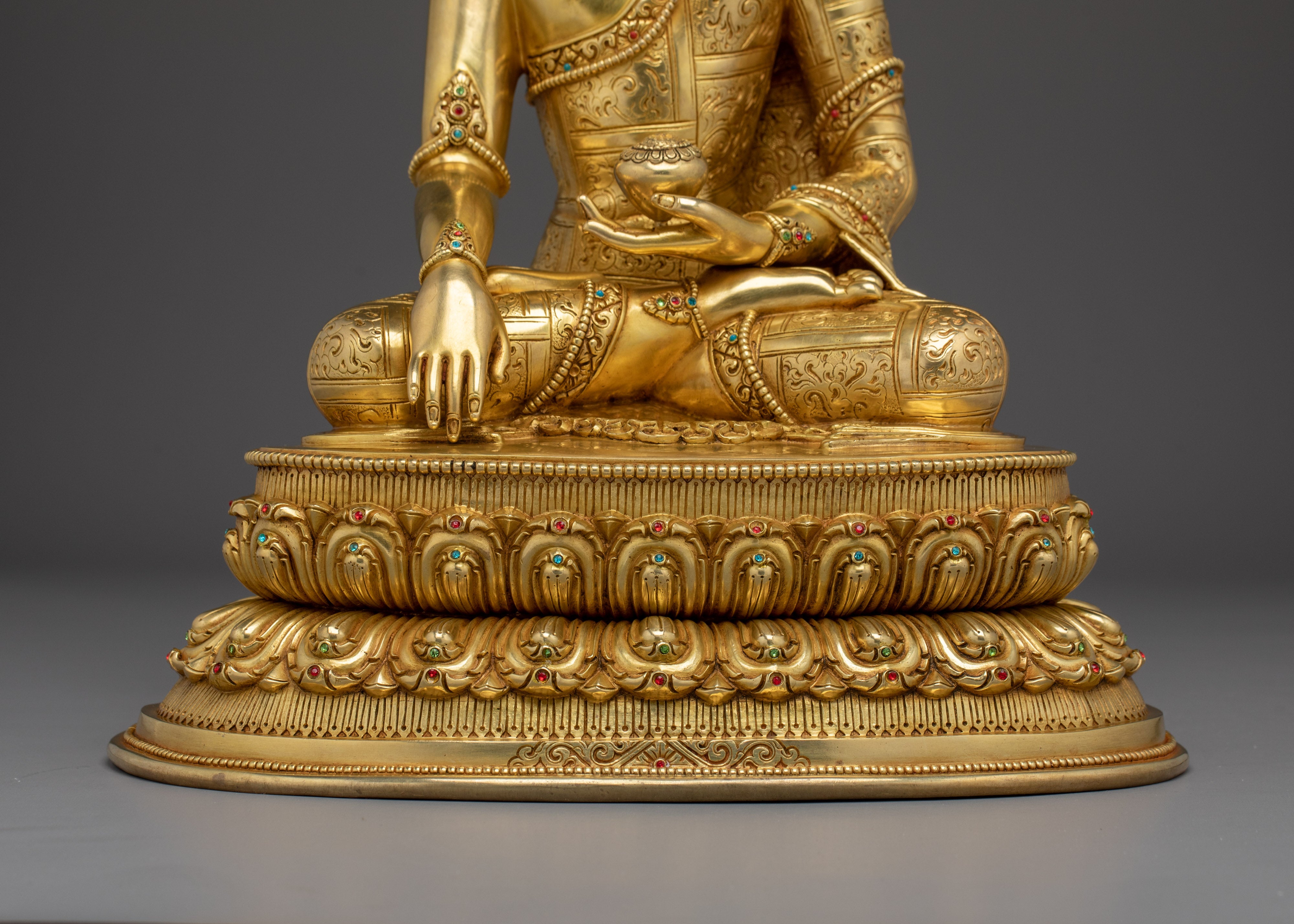 Crown Shakyamuni Buddha Artwork | Dharma Decor