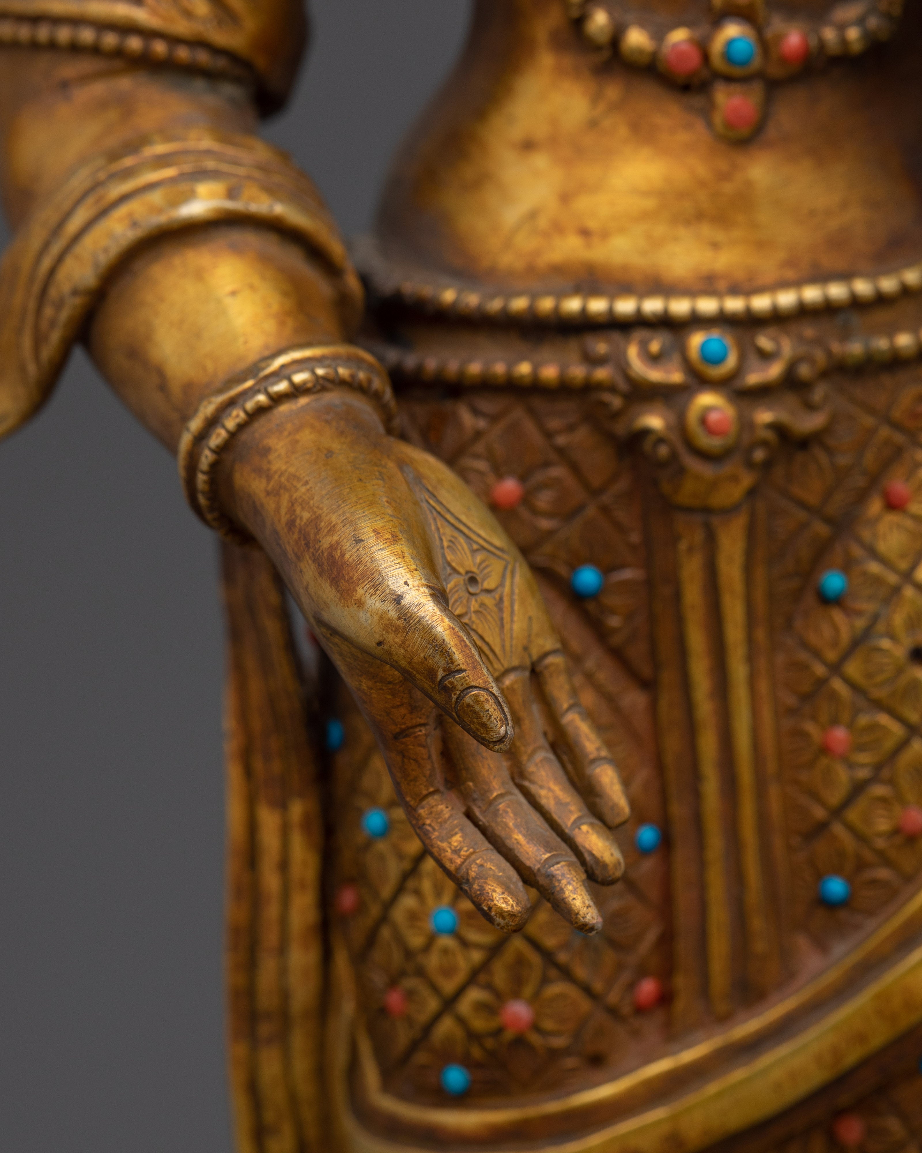 Lokeshwor Statue with Antique Finish