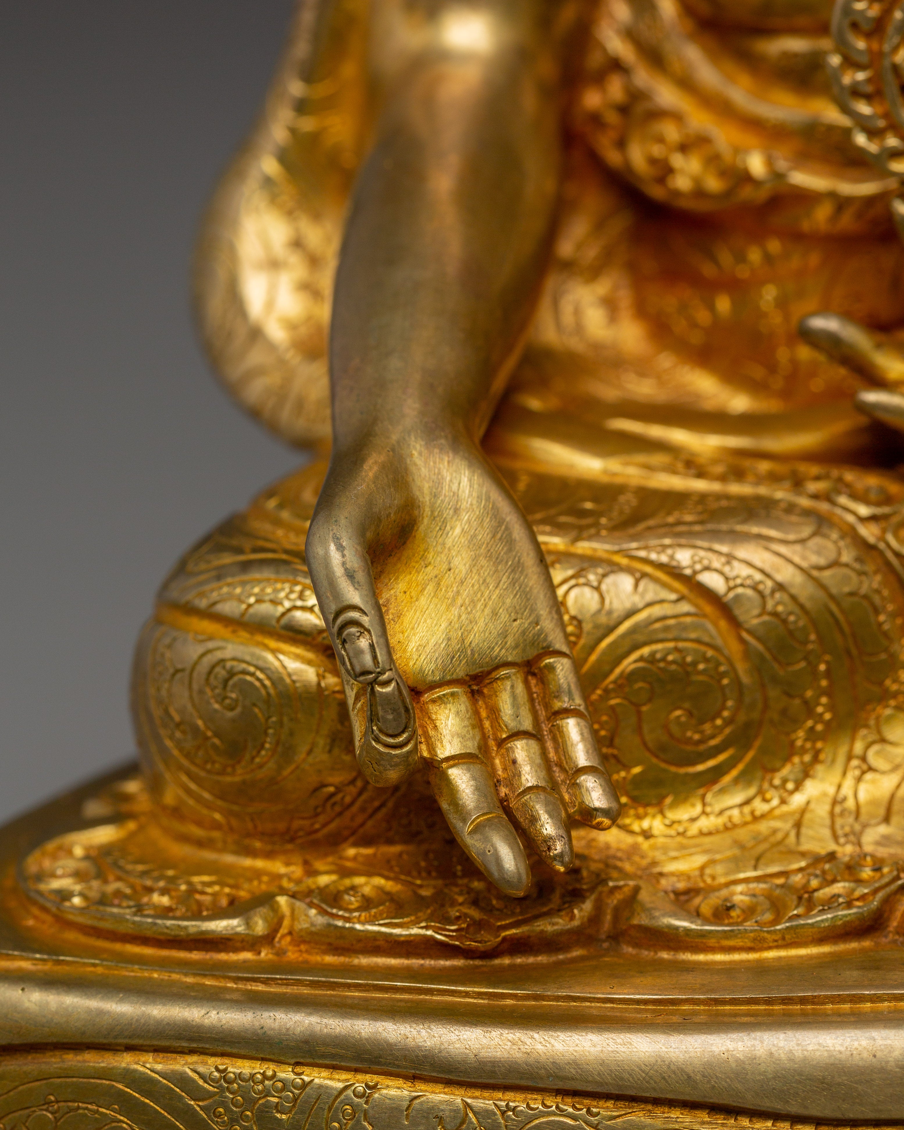 Drogon Chogyal phagpa Statue | Fifth Leader of Sakya School