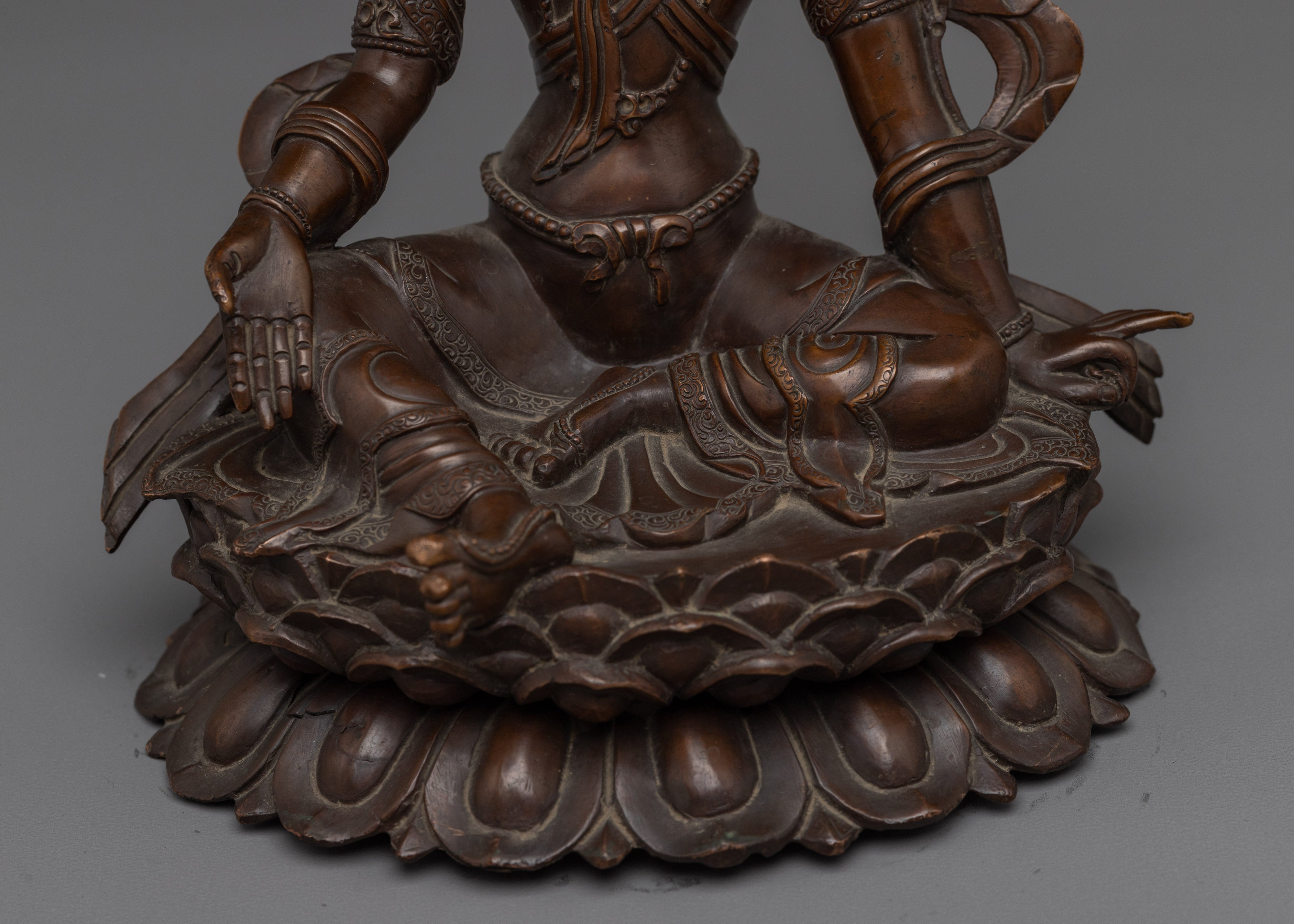 Oxidized Chenrezig Avalokiteshvara Statue | Compassion Buddha for Altar & Meditation