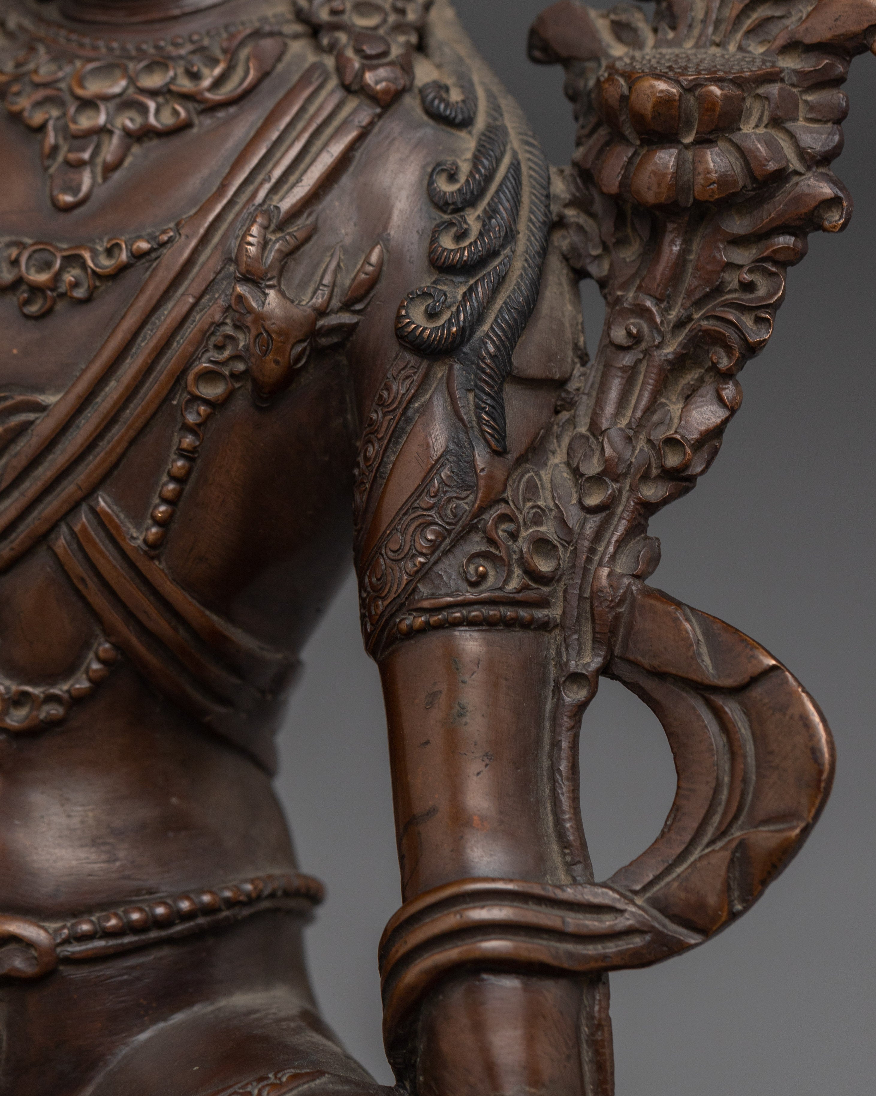 Oxidized Chenrezig Avalokiteshvara Statue | Compassion Buddha for Altar & Meditation