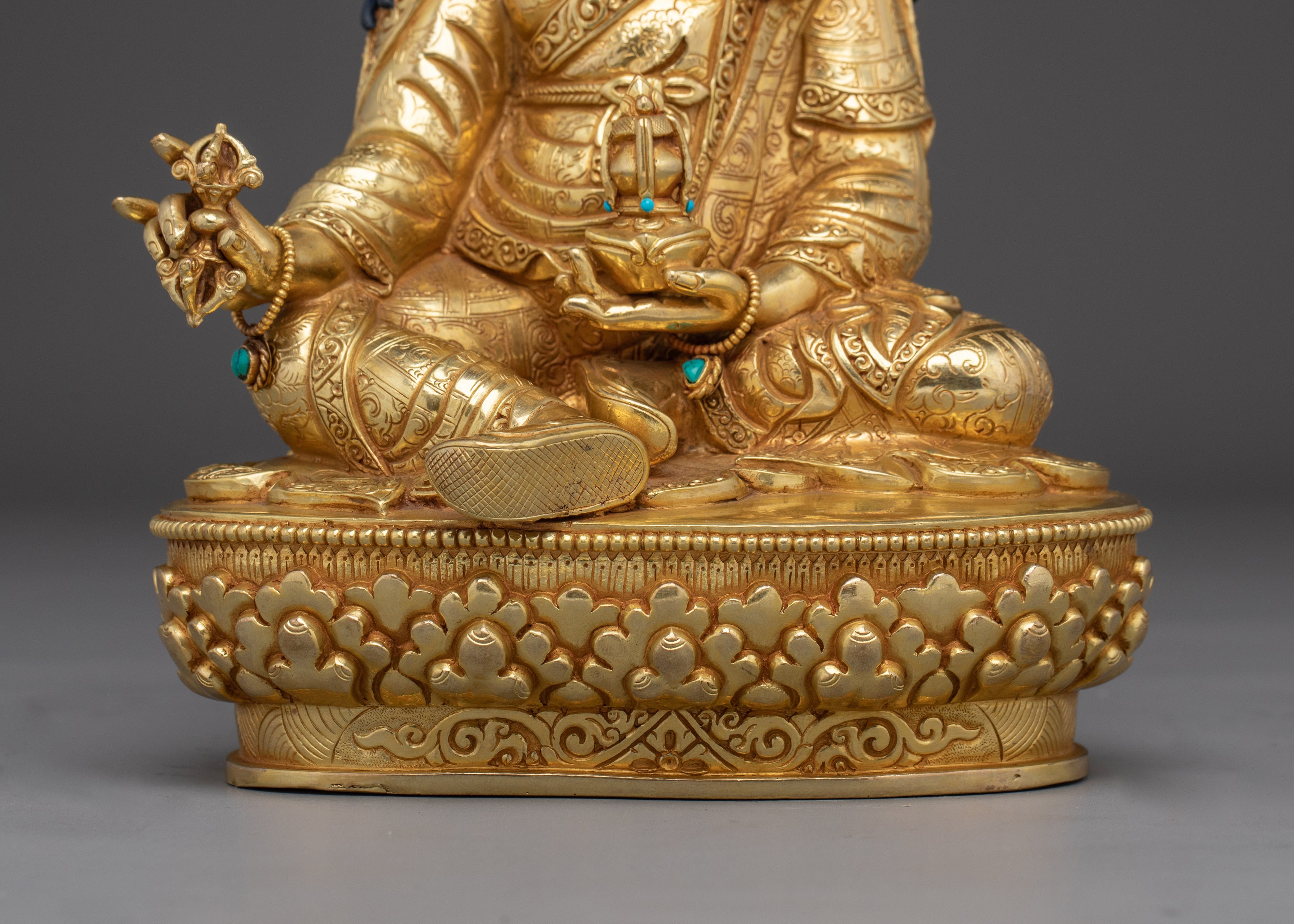 Guru Rinpoche, Tantric Vajrayana Teacher | Sacred Tibetan Figure