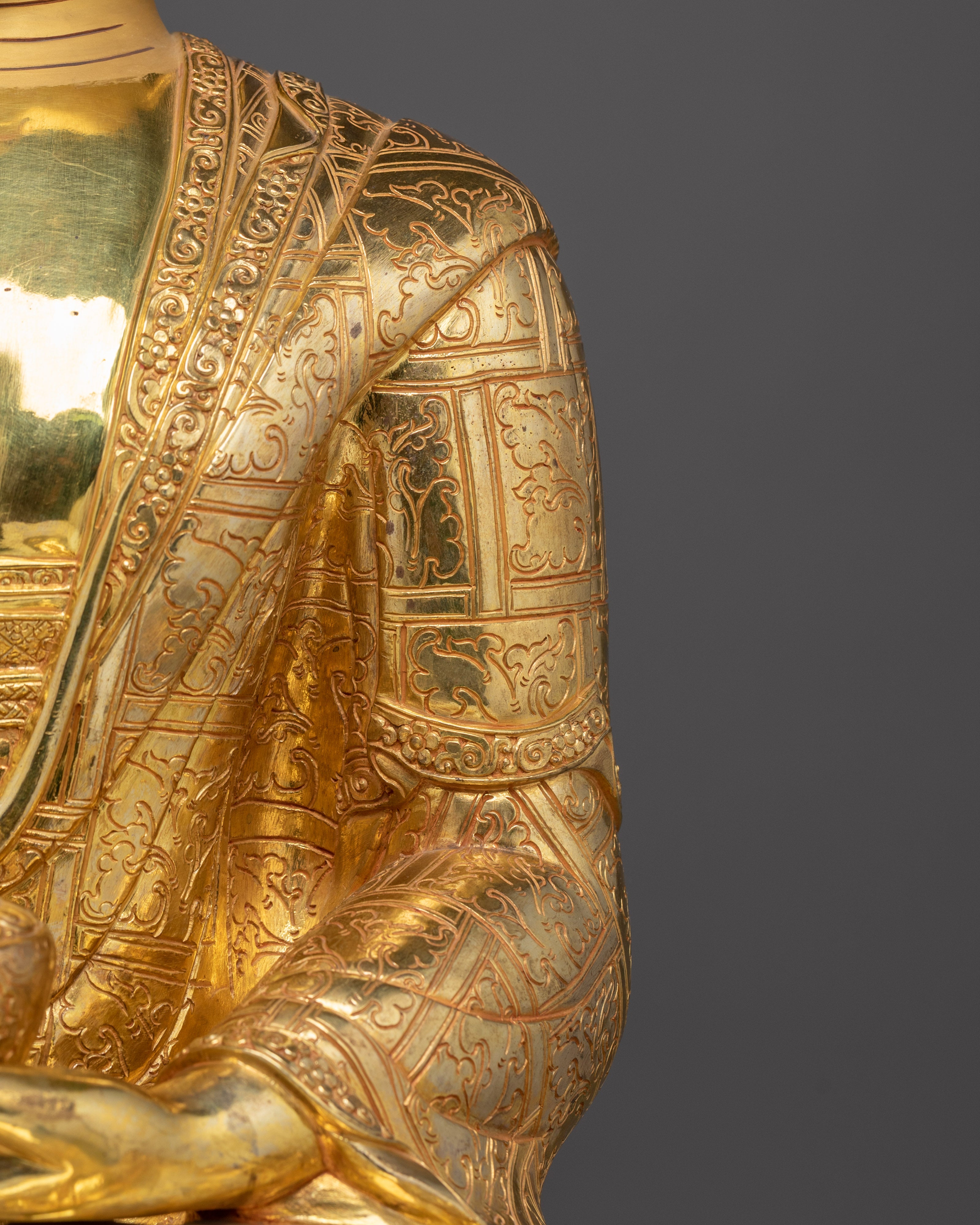 Radiant Shakyamuni Buddha with Halo Statue for Spirituality