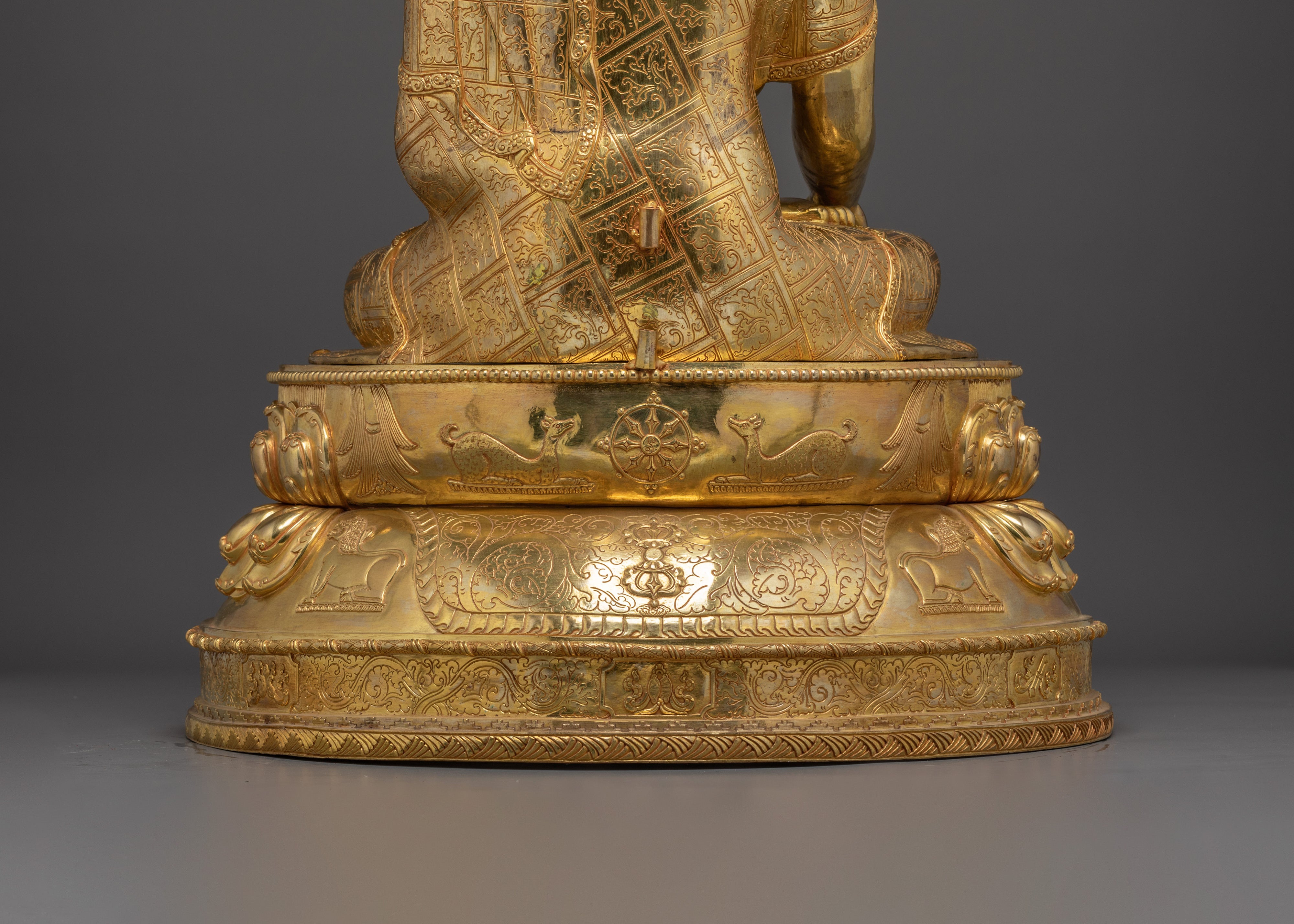 Radiant Shakyamuni Buddha with Halo Statue for Spirituality